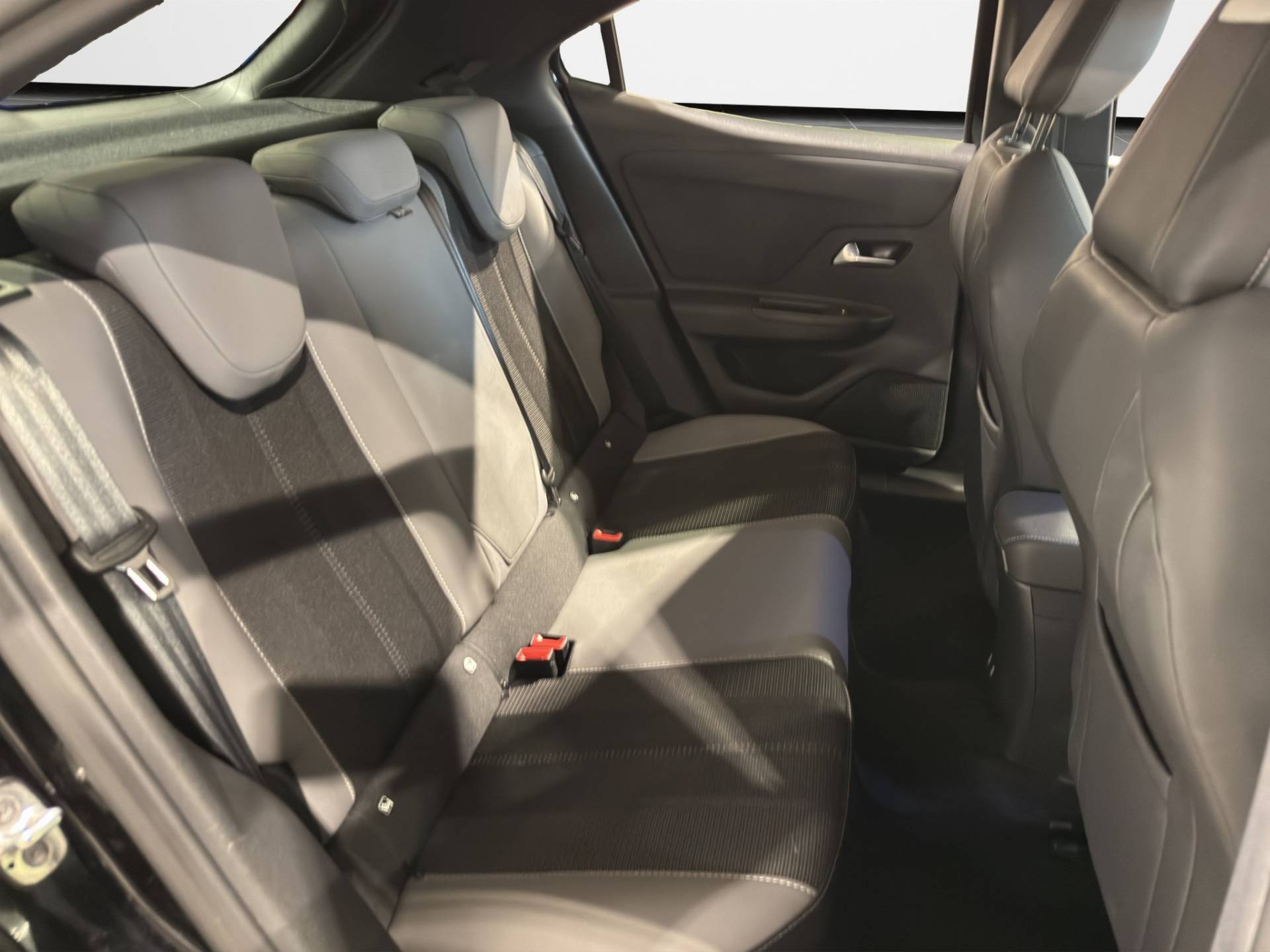 OPEL Mokka Mokka 1.2 t Elegance s&s 100cv usata in pronta consegna - Brandini