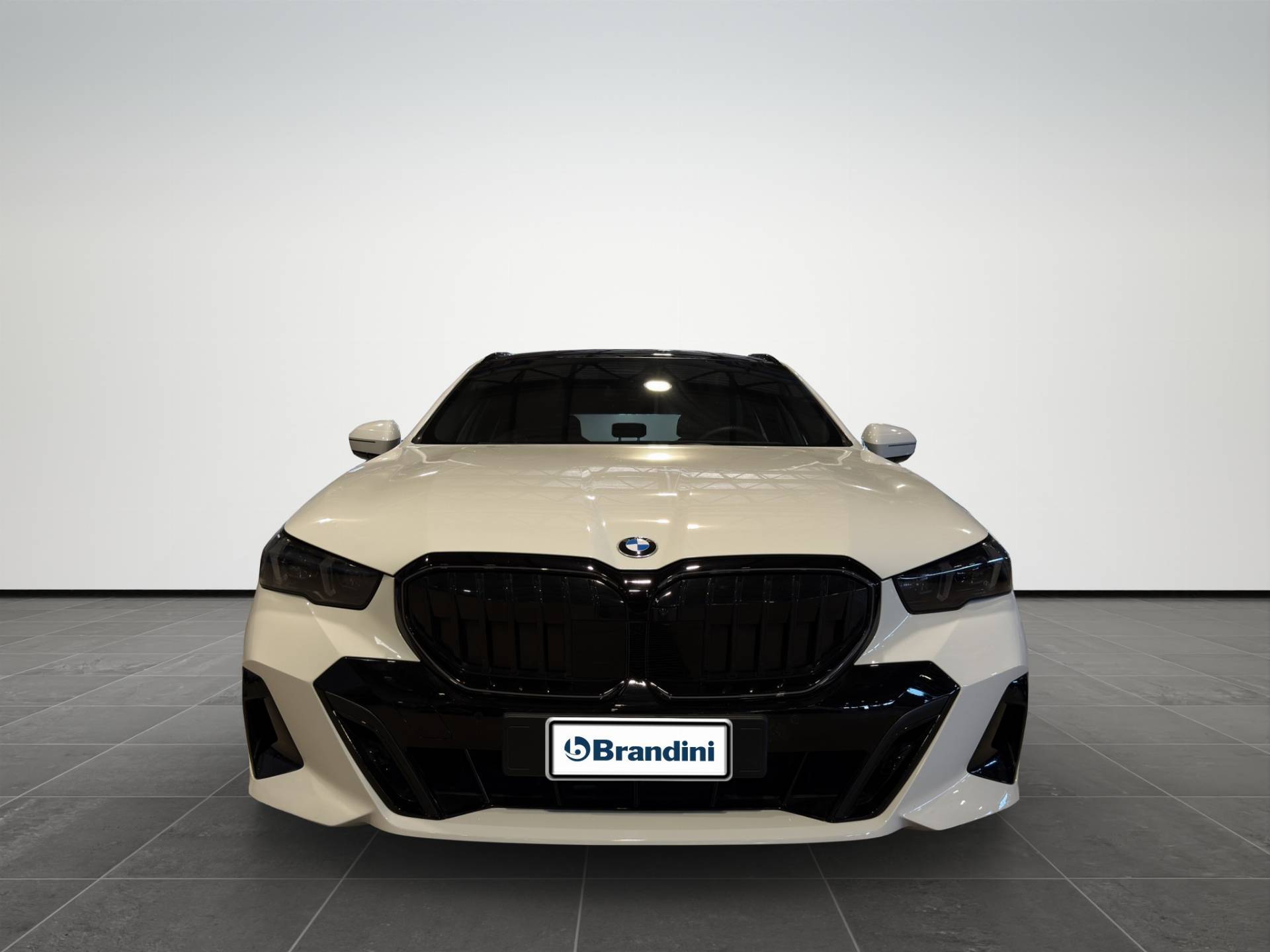 BMW Serie 5 Touring 540d Touring 48V xdrive MSport Pro 183kW auto usata in pronta consegna - Brandini