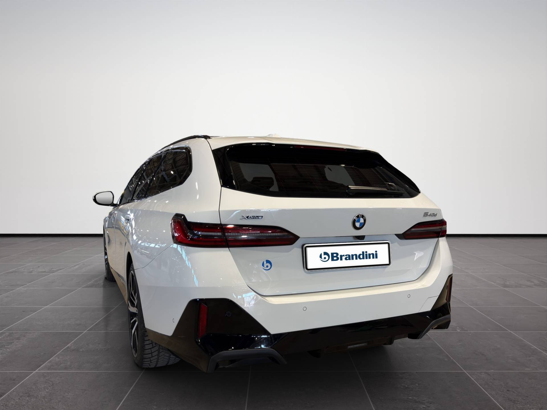 BMW Serie 5 Touring 540d Touring 48V xdrive MSport Pro 183kW auto usata in pronta consegna - Brandini