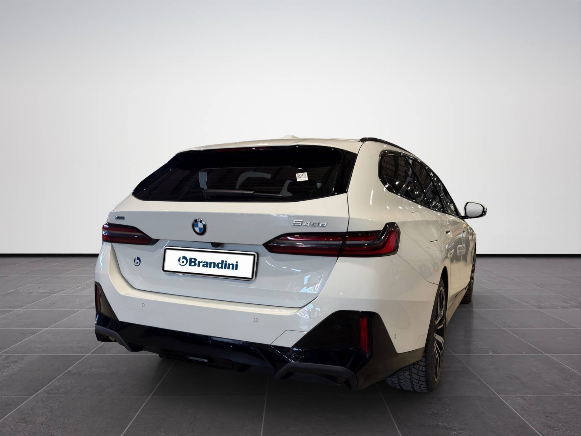 BMW Serie 5 Touring 540d Touring 48V xdrive MSport Pro 183kW auto usata in pronta consegna - Brandini