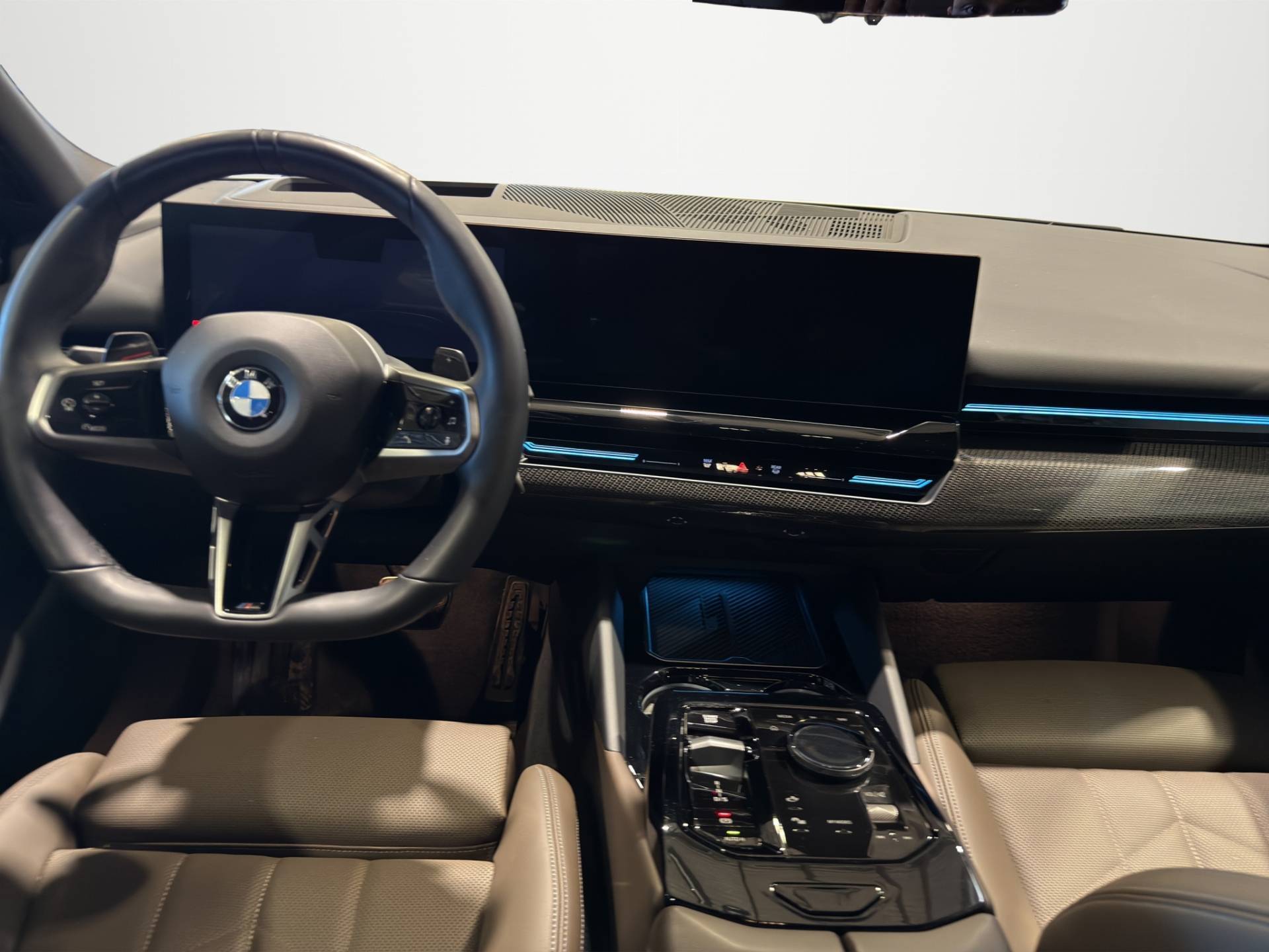 BMW Serie 5 Touring 540d Touring 48V xdrive MSport Pro 183kW auto usata in pronta consegna - Brandini