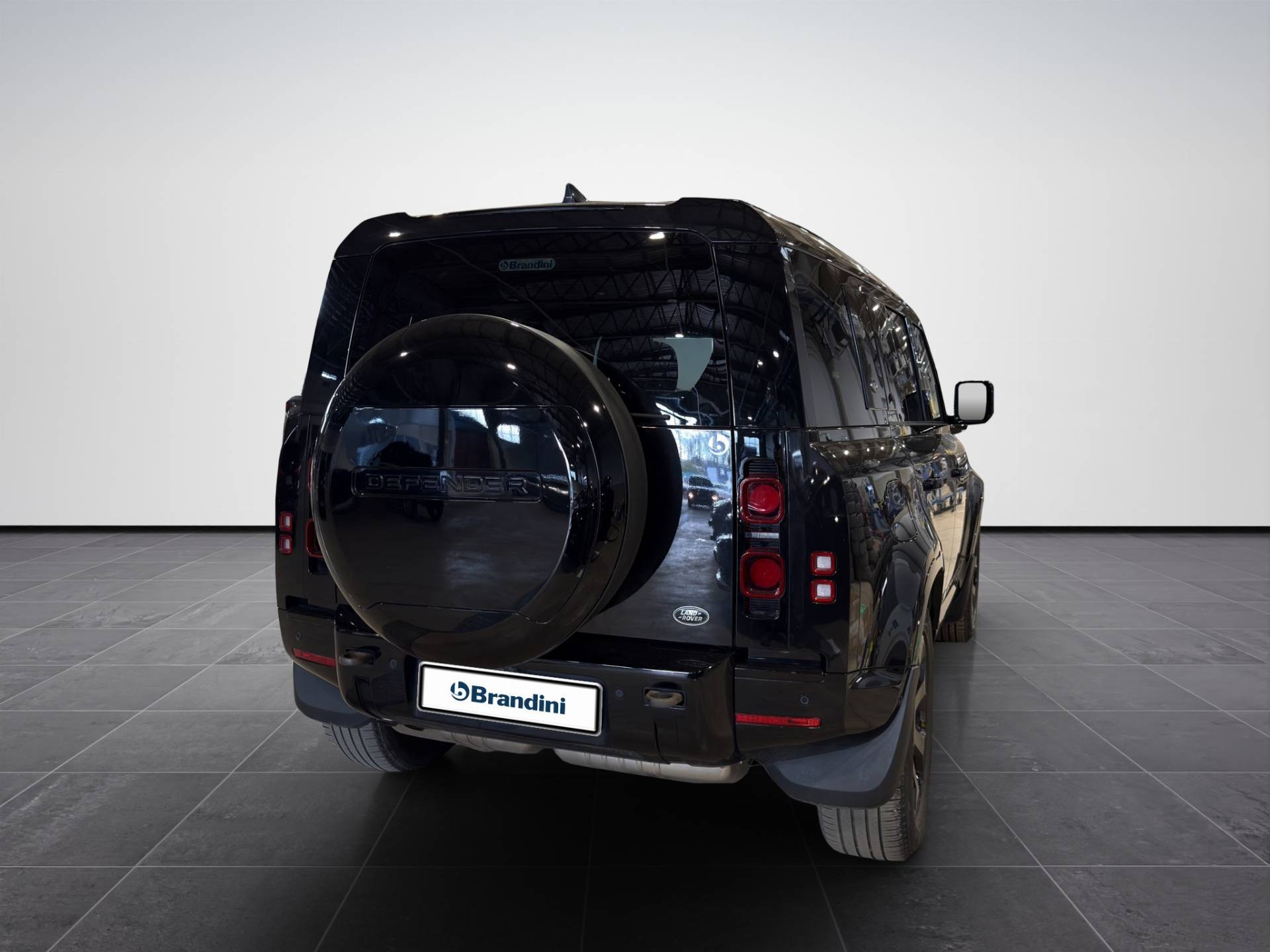 Auto Venduta - LAND ROVER Defender Defender 110 3.0d i6 mhev X-Dynamic SE awd 200cv AUTOCARRO usata in pronta consegna - Brandini