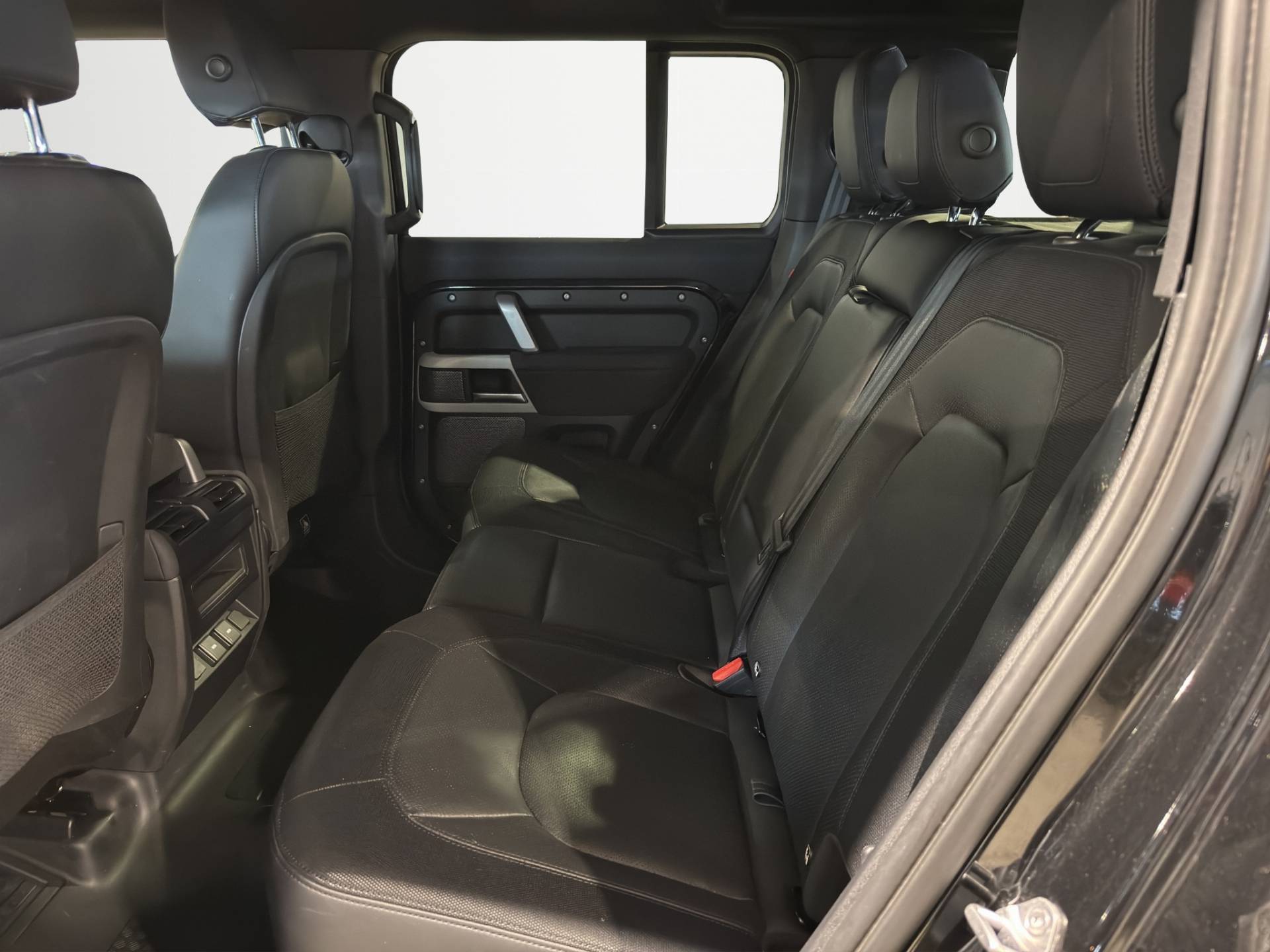 Auto Venduta - LAND ROVER Defender Defender 110 3.0d i6 mhev X-Dynamic SE awd 200cv AUTOCARRO usata in pronta consegna - Brandini