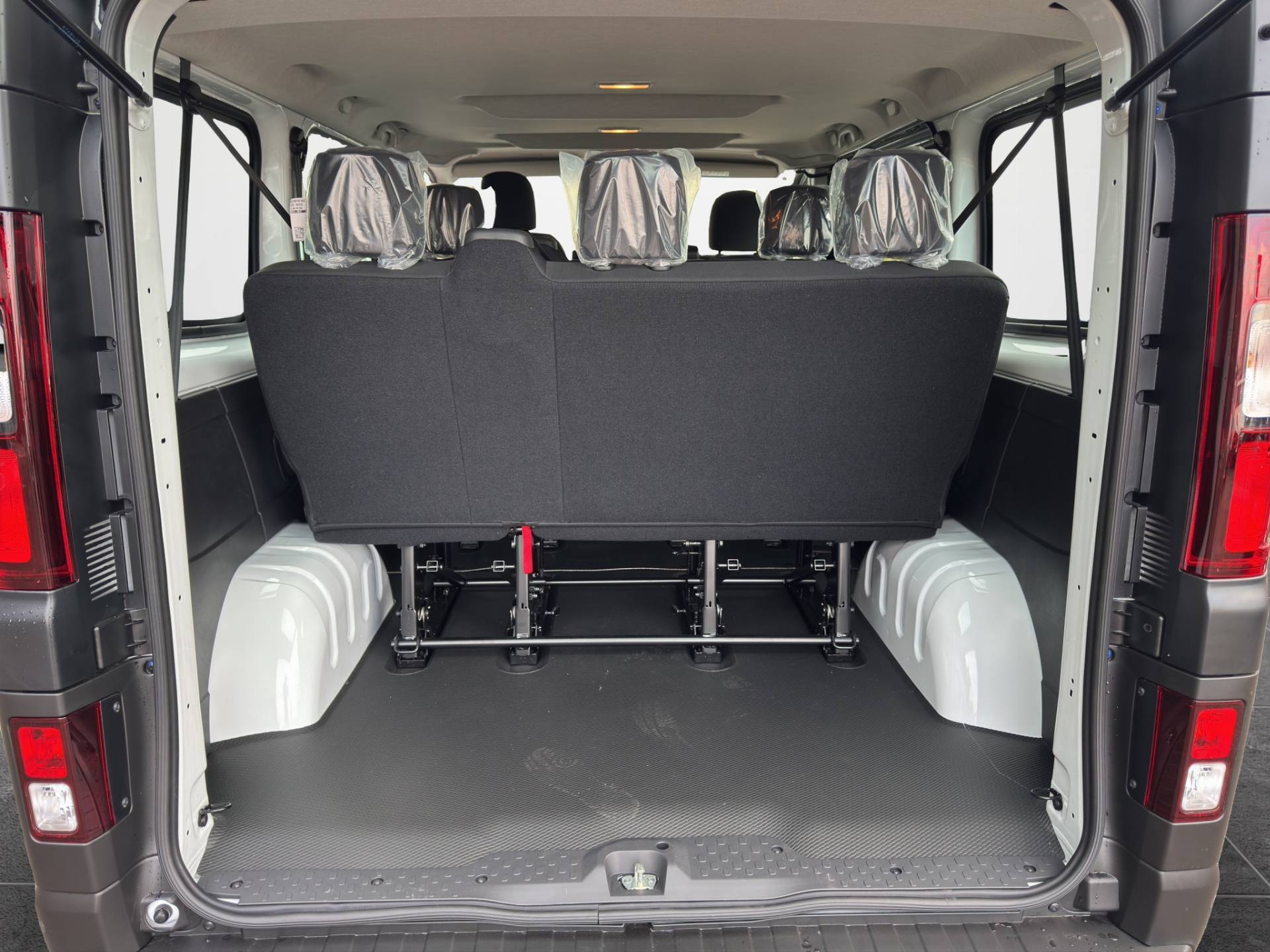 NISSAN Primastar Primastar Bus 2.0 DCI 110cv 27Q L1H1 usata in pronta consegna - Brandini