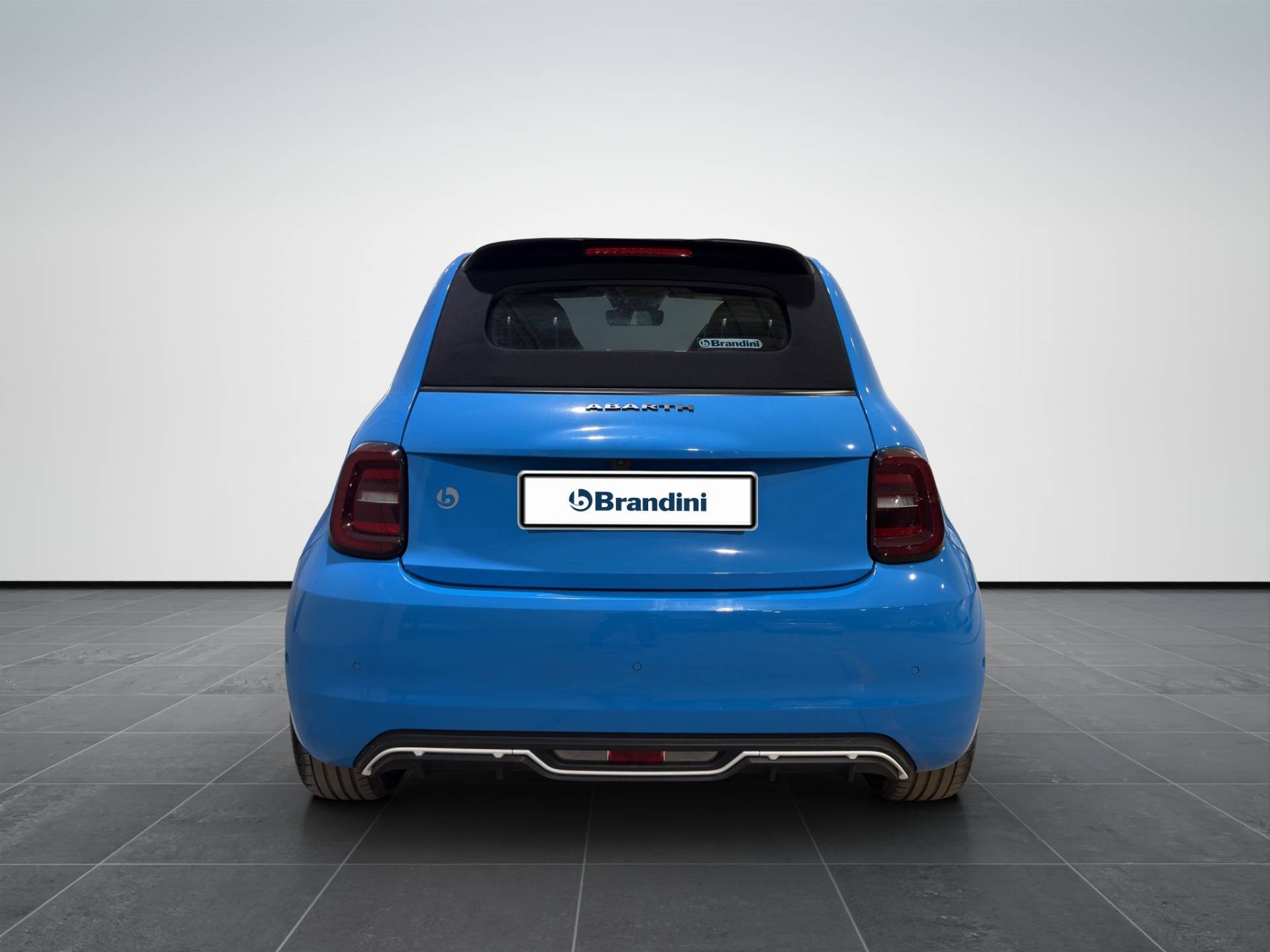 ABARTH 500e 500e Cabrio 42 kWh Scorpionissima usata in pronta consegna - Brandini