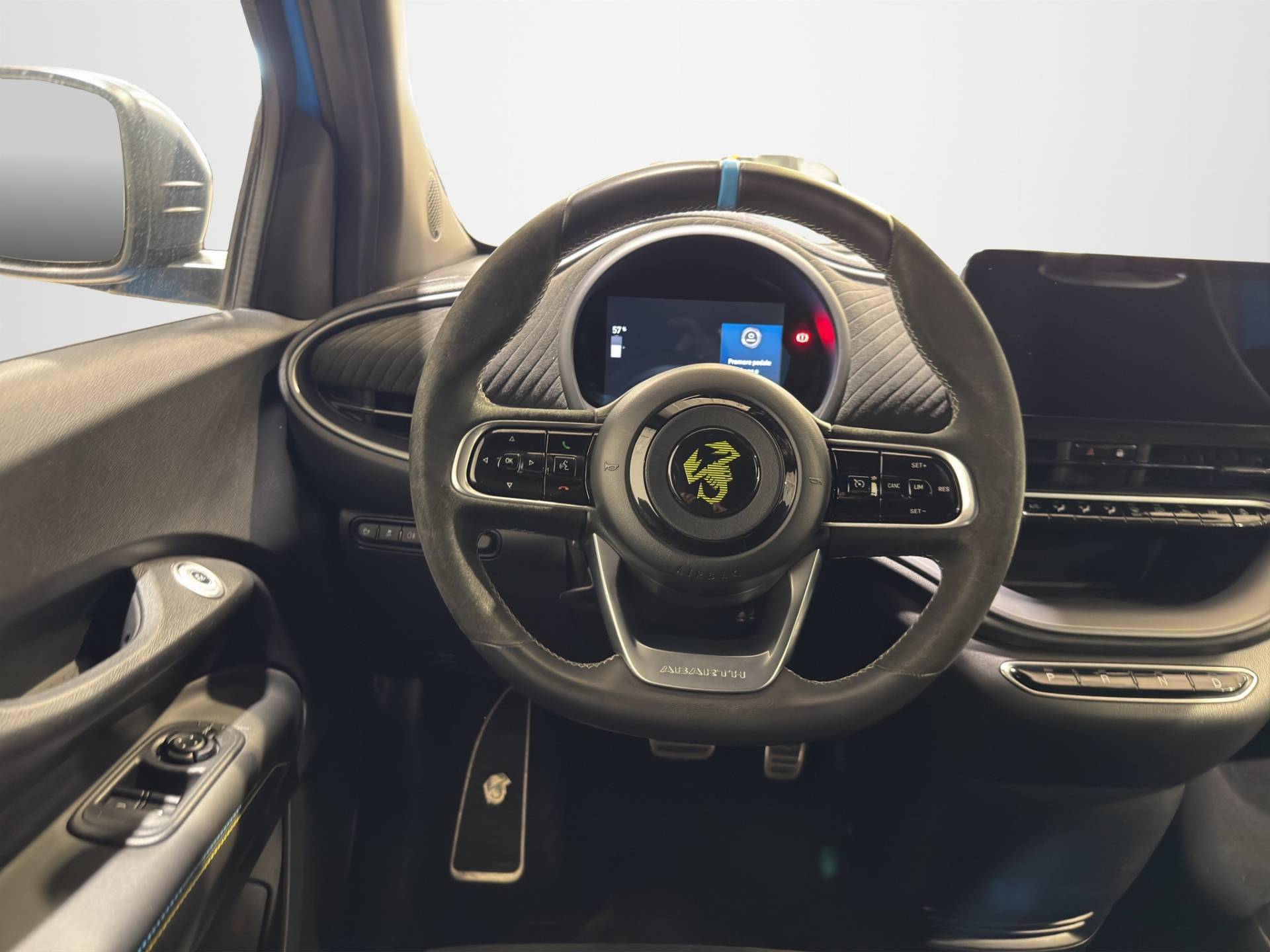 ABARTH 500e 500e Cabrio 42 kWh Scorpionissima usata in pronta consegna - Brandini