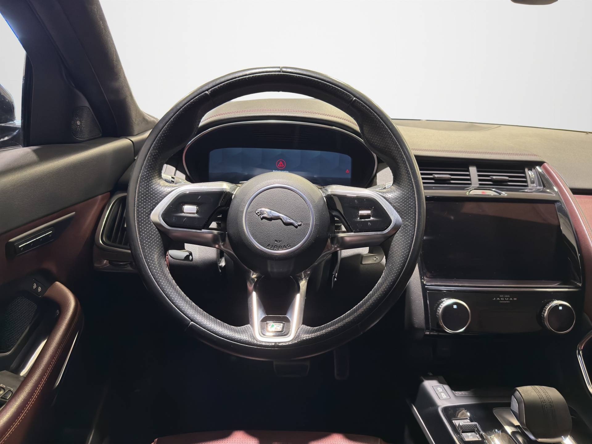JAGUAR E-Pace E-Pace 2.0 D204 R-Dynamic HSE awd auto usata in pronta consegna - Brandini