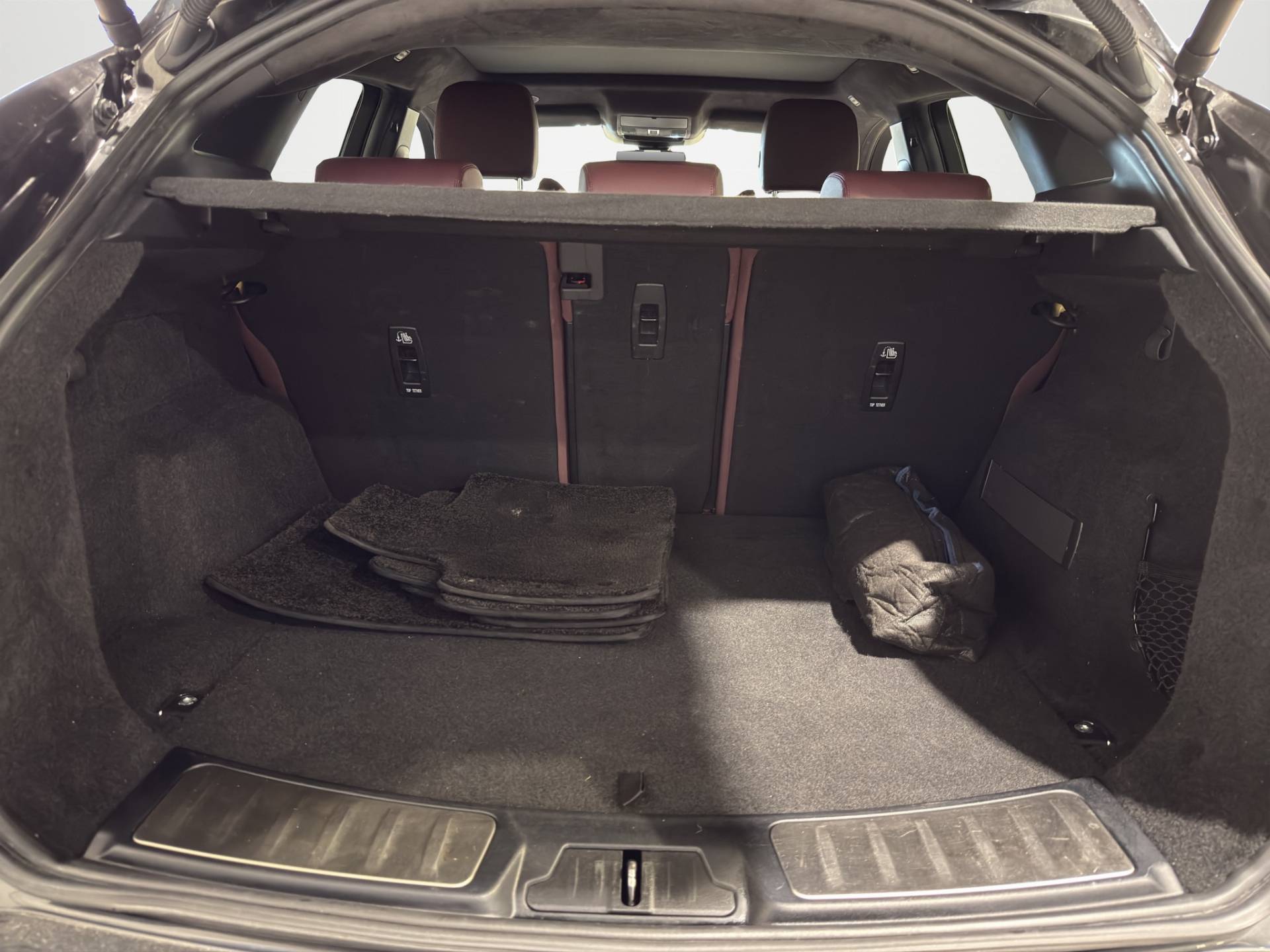 JAGUAR E-Pace E-Pace 2.0 D204 R-Dynamic HSE awd auto usata in pronta consegna - Brandini