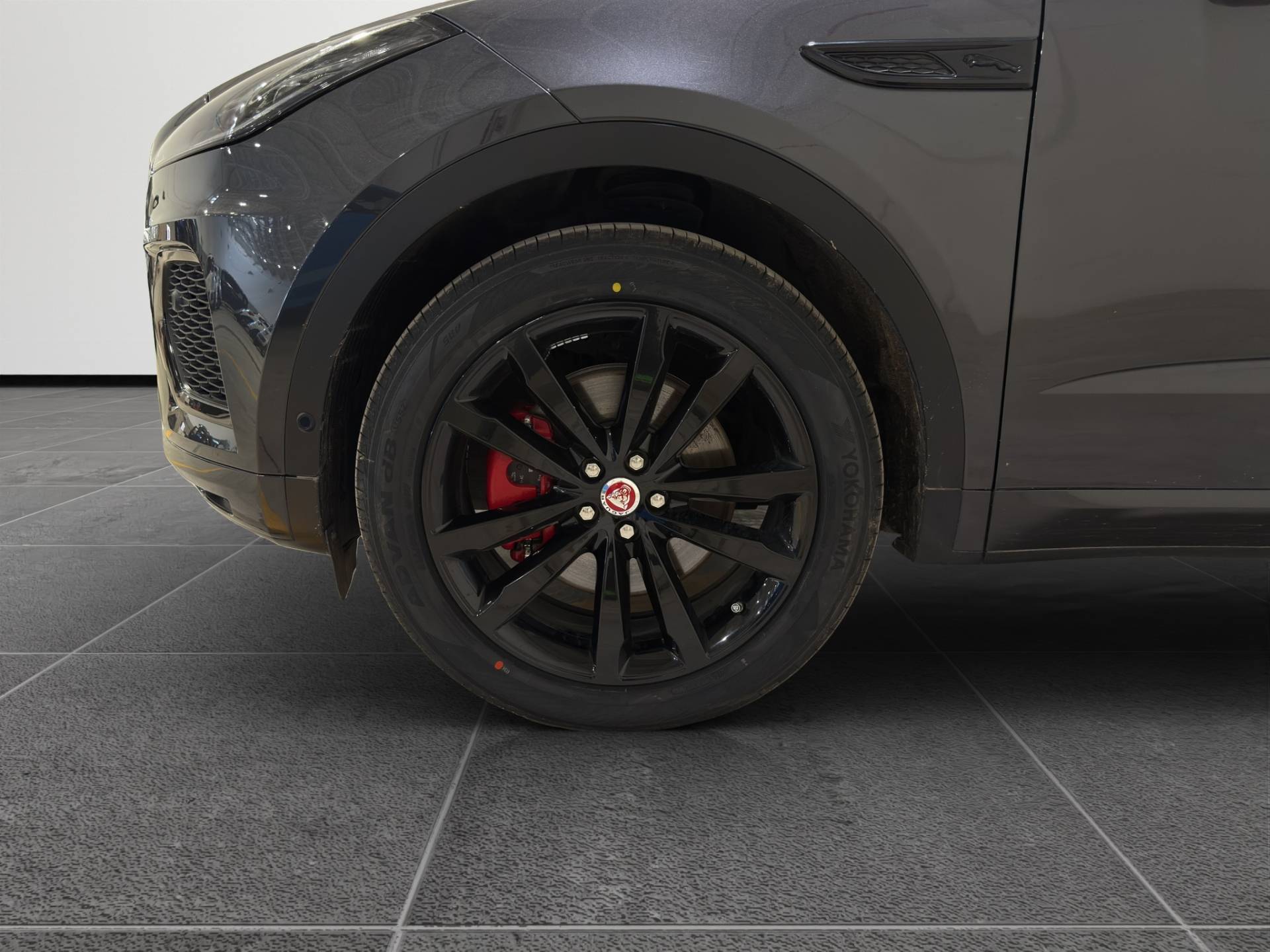 JAGUAR E-Pace E-Pace 2.0 D204 R-Dynamic HSE awd auto usata in pronta consegna - Brandini