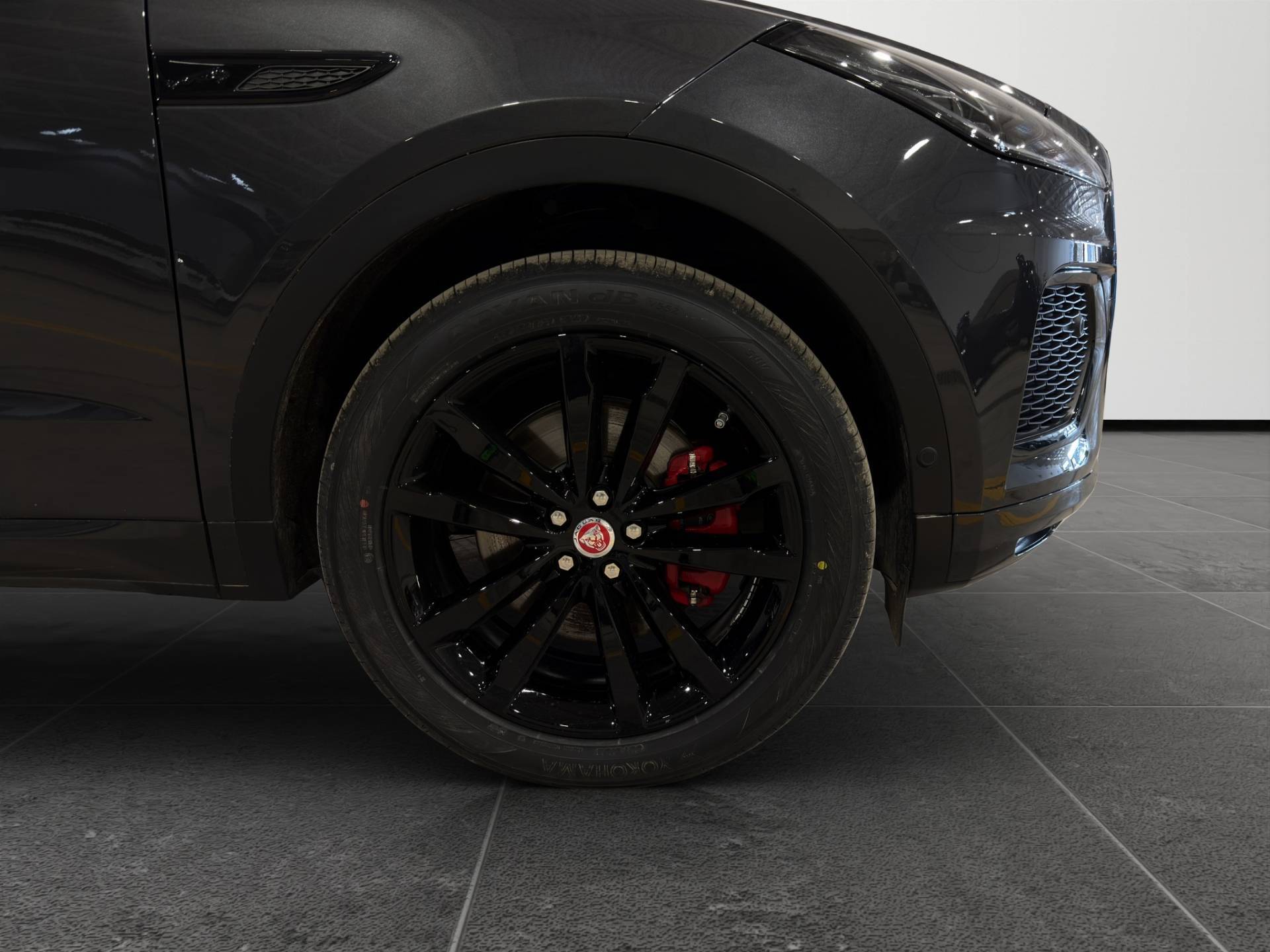 JAGUAR E-Pace E-Pace 2.0 D204 R-Dynamic HSE awd auto usata in pronta consegna - Brandini