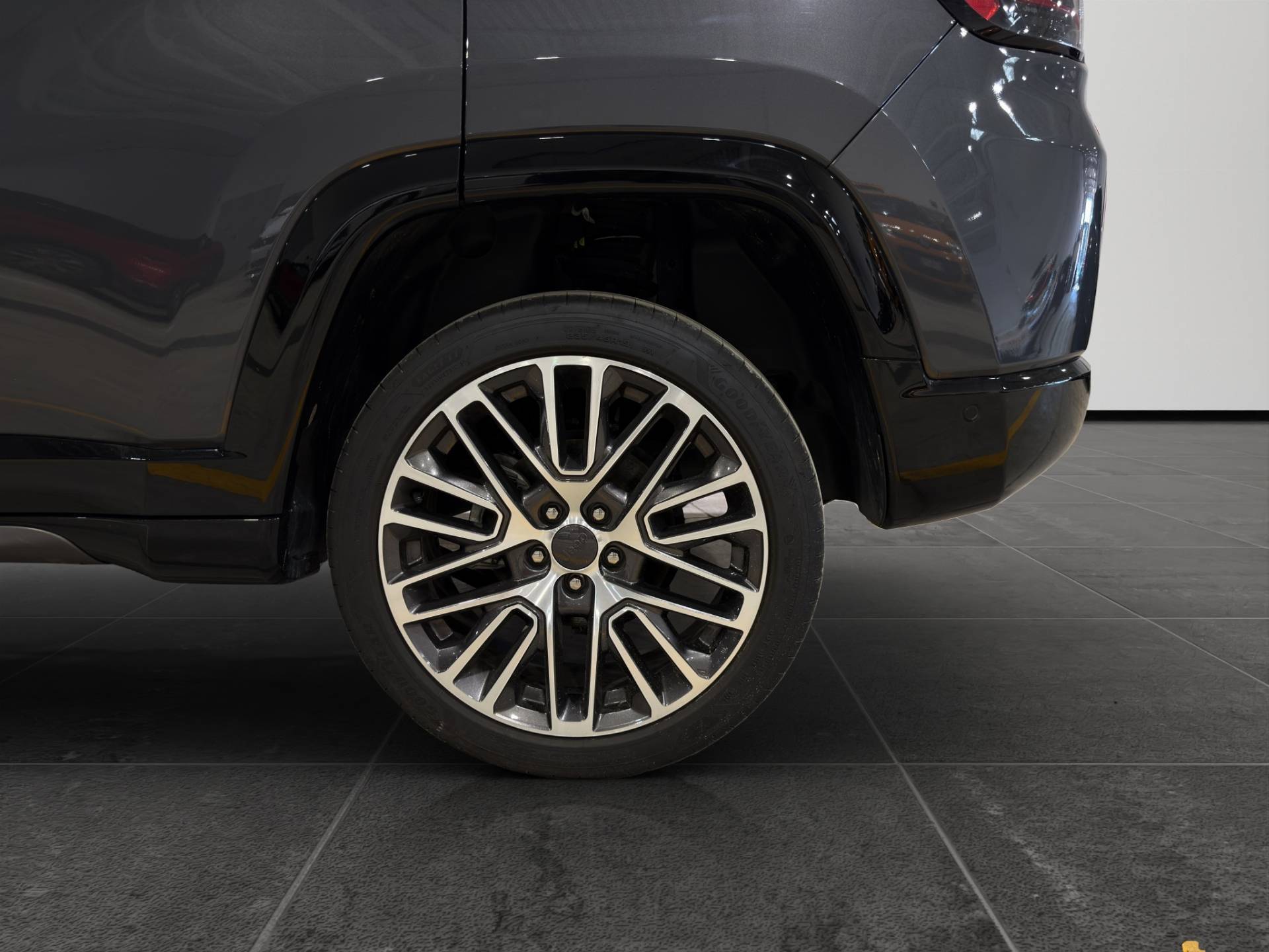 Auto Venduta - JEEP Compass Compass 1.5 turbo t4 mhev Summit 2wd 130cv dct usata in pronta consegna - Brandini