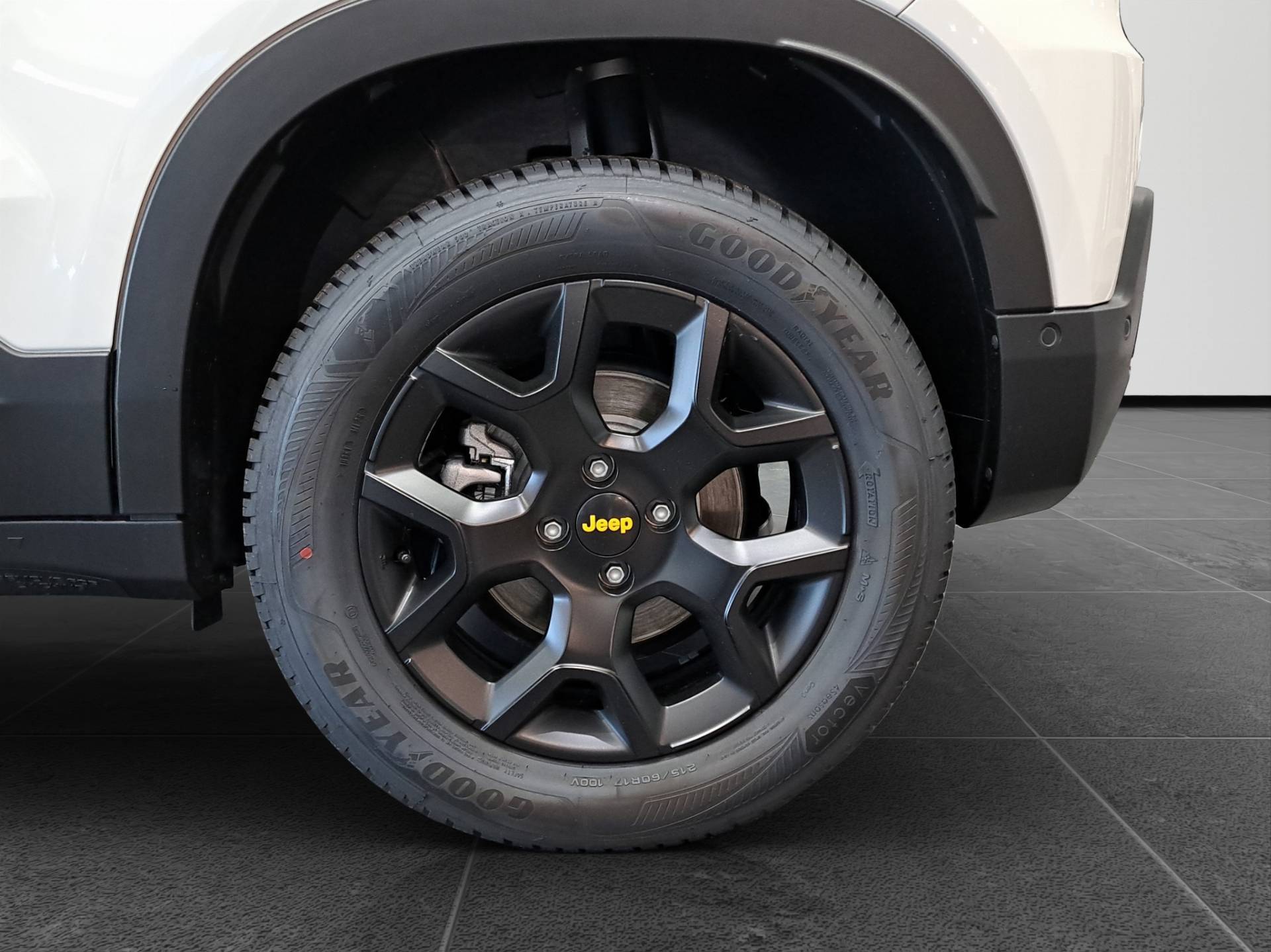 JEEP Avenger Avenger 1.2 turbo e-hybrid The North Face 4xe 136cv edct6 usata in pronta consegna - Brandini
