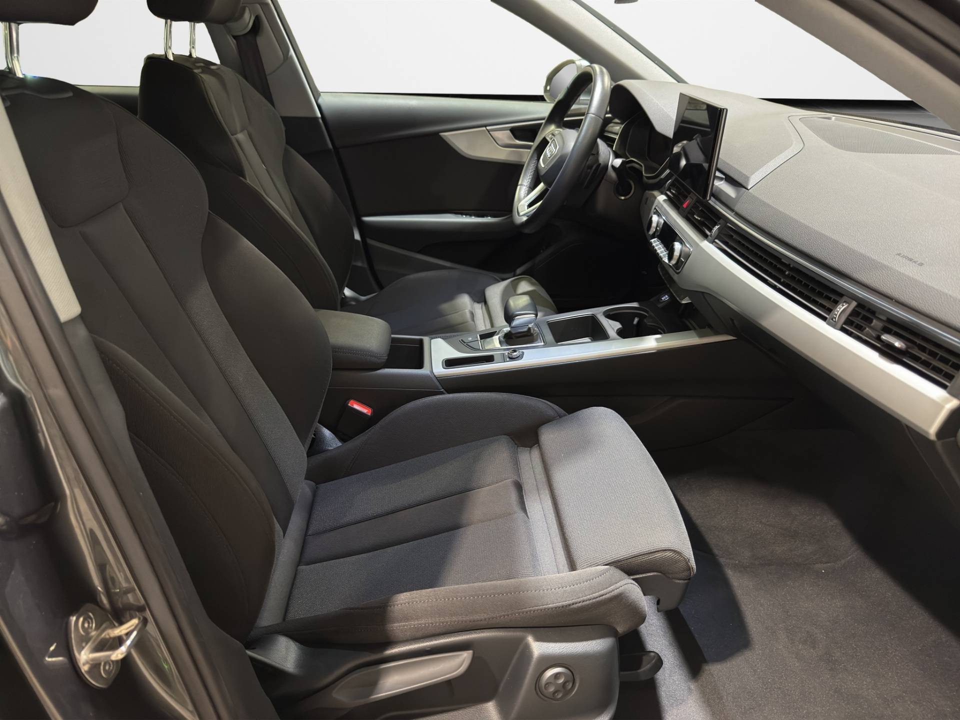 AUDI A4 A4 35 2.0 tfsi mhev S line Edition 150cv s-tronic usata in pronta consegna - Brandini