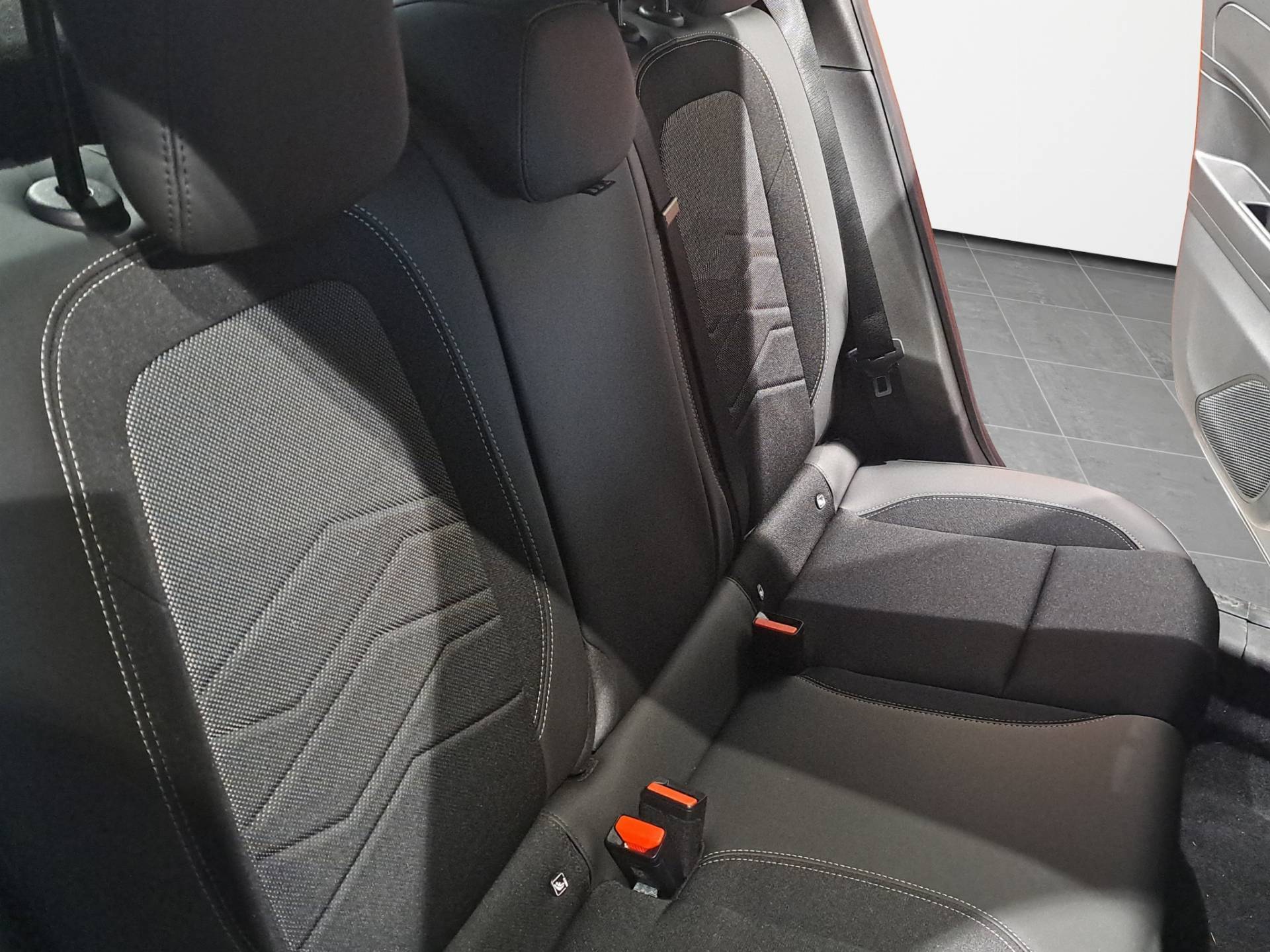 JEEP Avenger Avenger 1.2 turbo e-hybrid mhev Altitude fwd 110cv edct6 usata in pronta consegna - Brandini