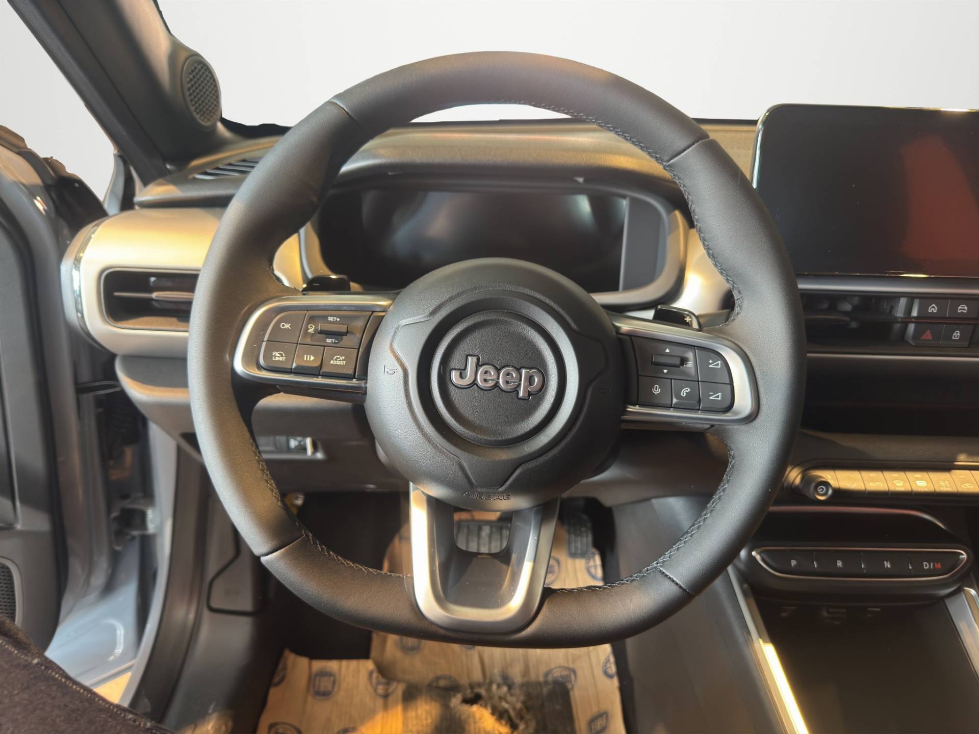 Auto Venduta - JEEP Avenger Avenger 1.2 turbo e-hybrid Altitude fwd 100cv edct6 usata in pronta consegna - Brandini