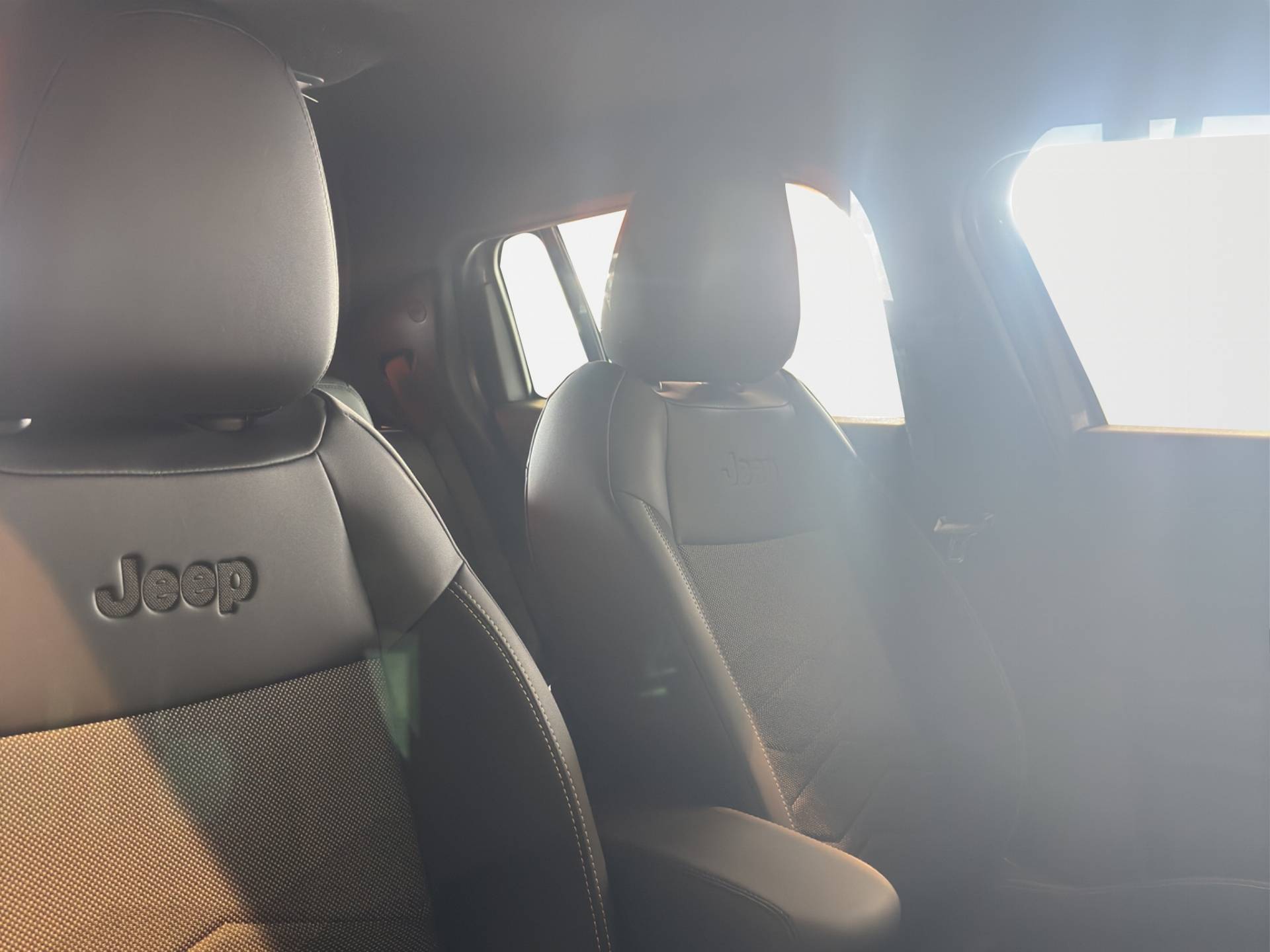 Auto Venduta - JEEP Avenger Avenger 1.2 turbo e-hybrid Altitude fwd 100cv edct6 usata in pronta consegna - Brandini