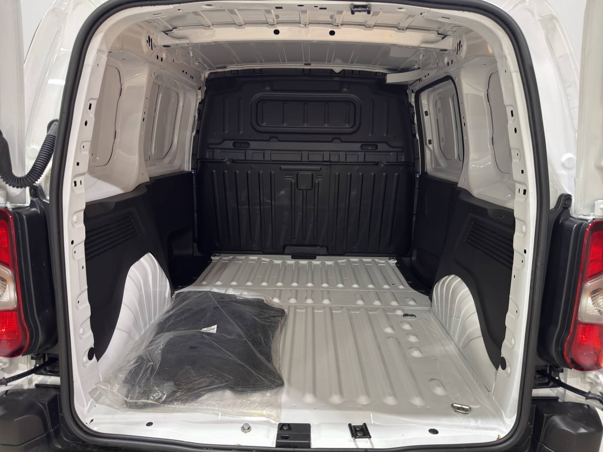 Auto Venduta - FIAT Doblo Cargo Doblo van 1.5 bluehdi 130cv CH1 p.maggiorata AT8 usata in pronta consegna - Brandini