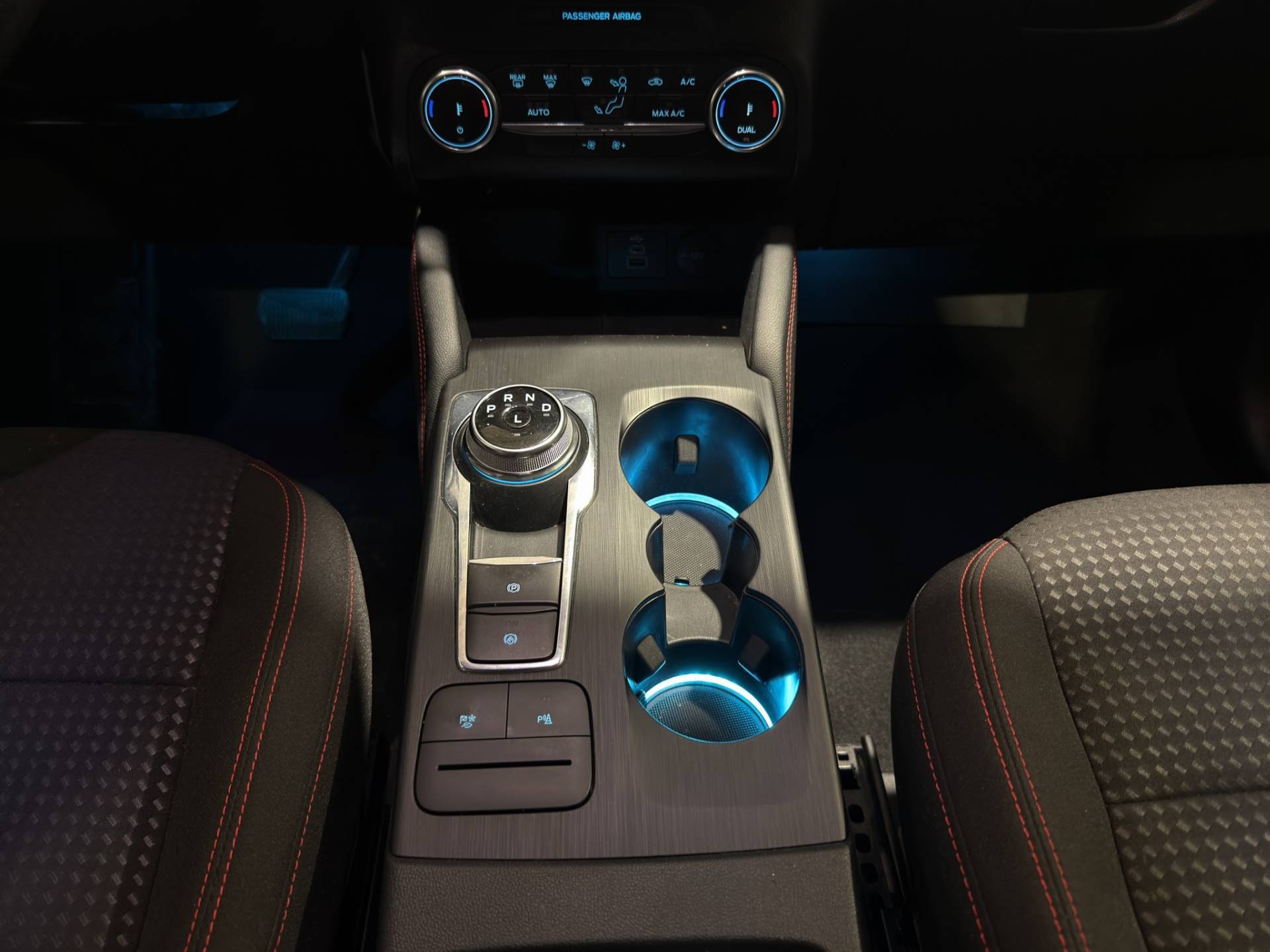 Auto Venduta - FORD Kuga Kuga 2.5 full hybrid ST-line X 2wd 190cv e-shifter usata in pronta consegna - Brandini