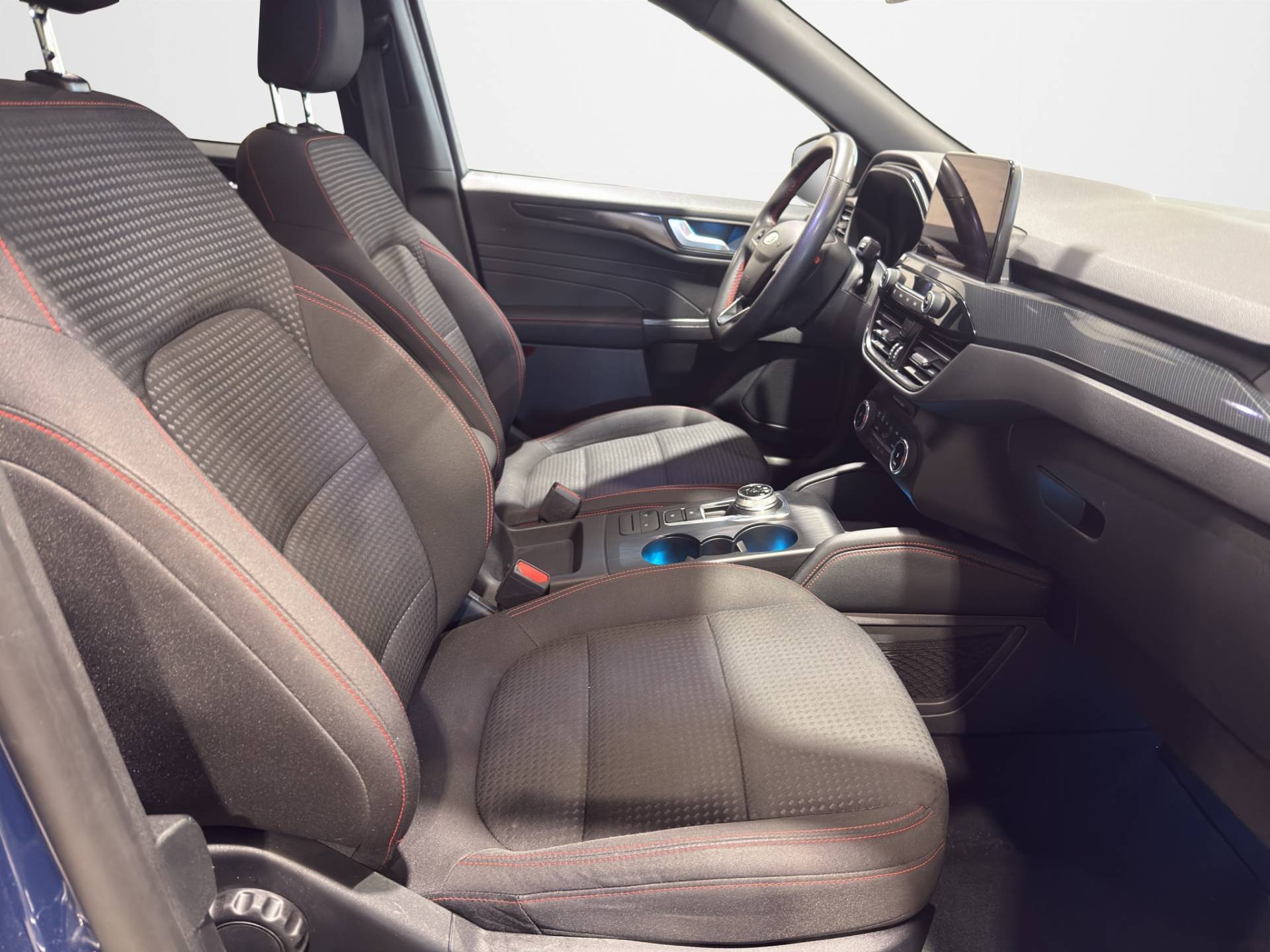 Auto Venduta - FORD Kuga Kuga 2.5 full hybrid ST-line X 2wd 190cv e-shifter usata in pronta consegna - Brandini
