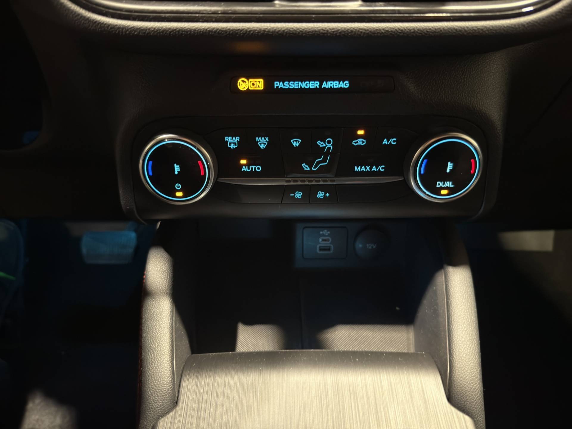 Auto Venduta - FORD Kuga Kuga 2.5 full hybrid ST-line X 2wd 190cv e-shifter usata in pronta consegna - Brandini