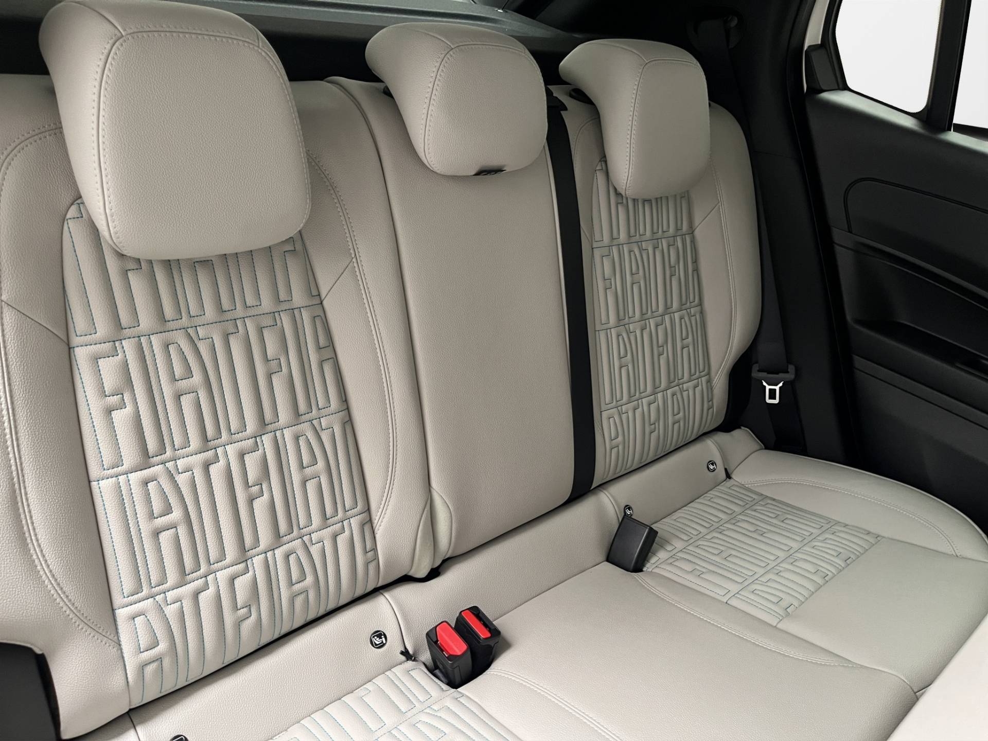 FIAT 600 600 1.2 hybrid La Prima II 110cv auto usata in pronta consegna - Brandini