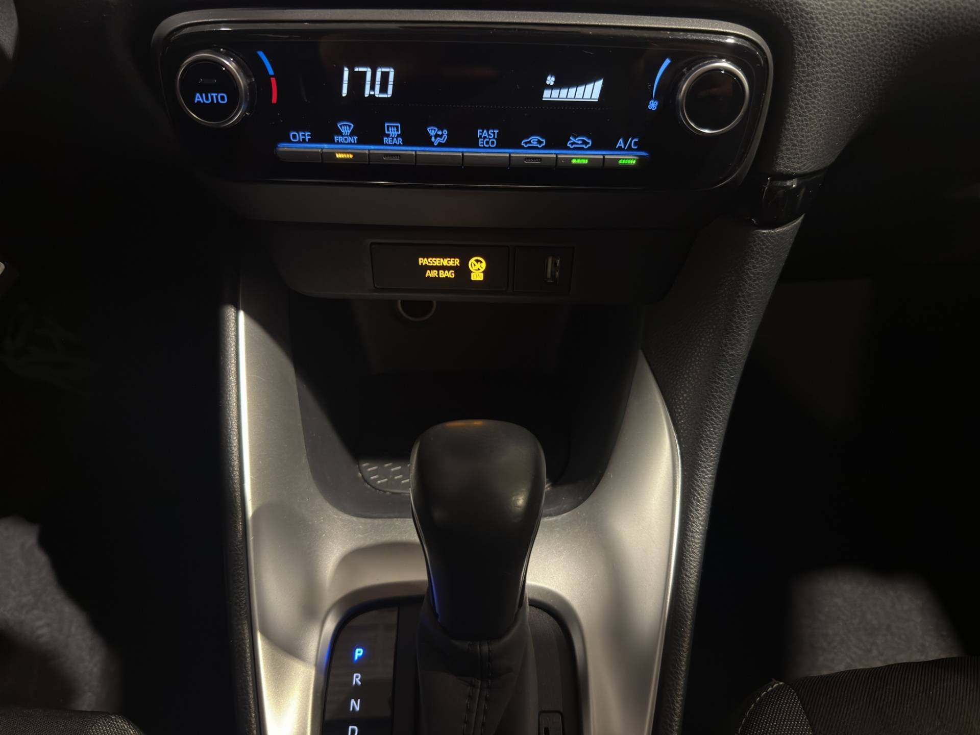 Auto Venduta - TOYOTA Yaris Yaris 1.5 hybrid Trend usata in pronta consegna - Brandini