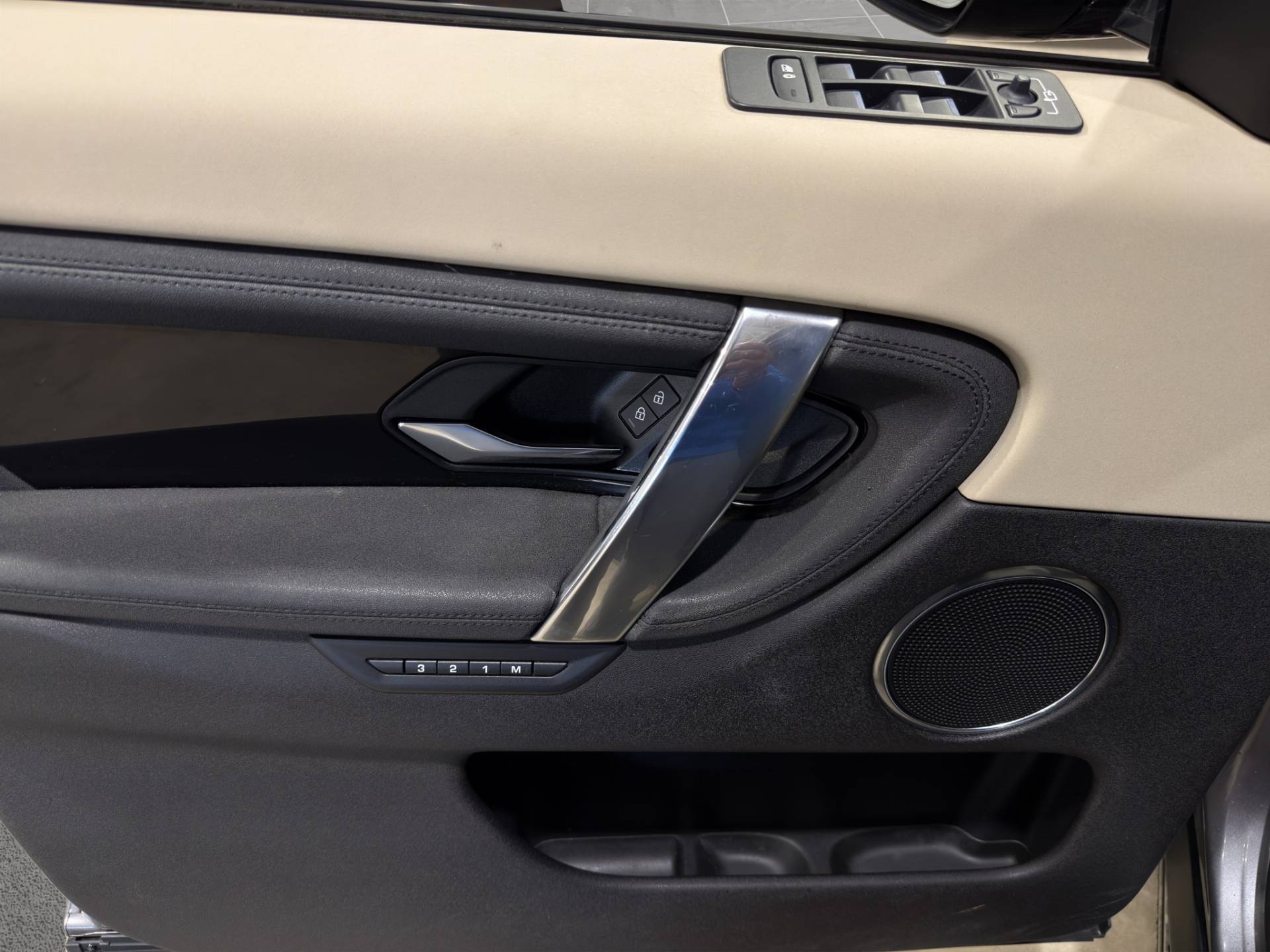 Auto Venduta - LAND ROVER Discovery Sport Discovery Sport 2.0d td4 mhev SE awd 204cv auto usata in pronta consegna - Brandini