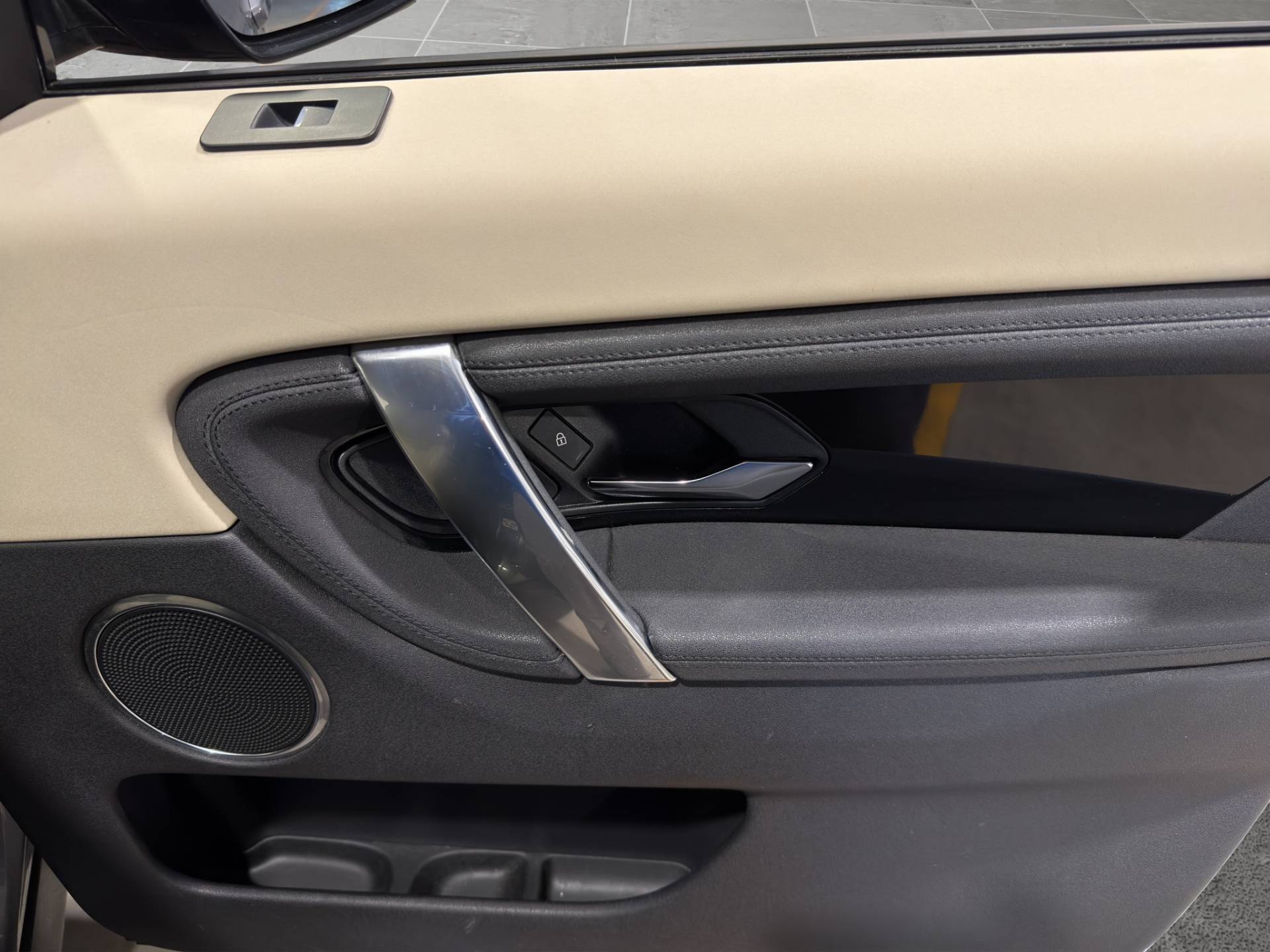 Auto Venduta - LAND ROVER Discovery Sport Discovery Sport 2.0d td4 mhev SE awd 204cv auto usata in pronta consegna - Brandini