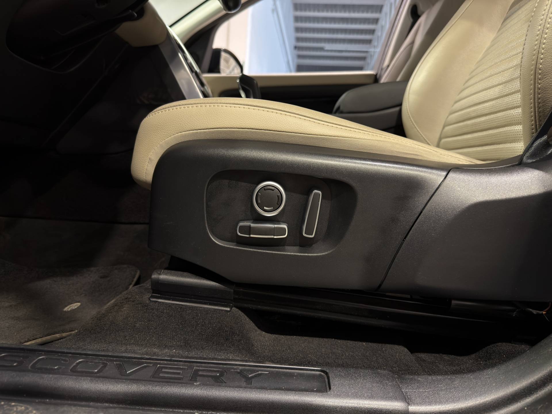 Auto Venduta - LAND ROVER Discovery Sport Discovery Sport 2.0d td4 mhev SE awd 204cv auto usata in pronta consegna - Brandini