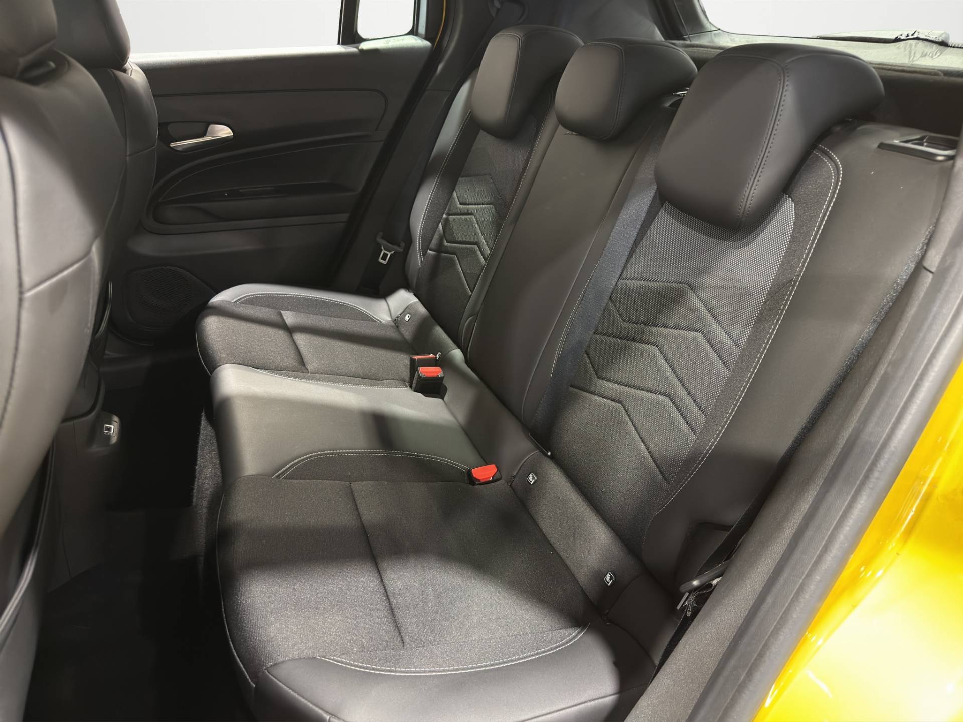 JEEP Avenger Avenger 1.2 turbo e-hybrid Altitude fwd 100cv edct6 usata in pronta consegna - Brandini