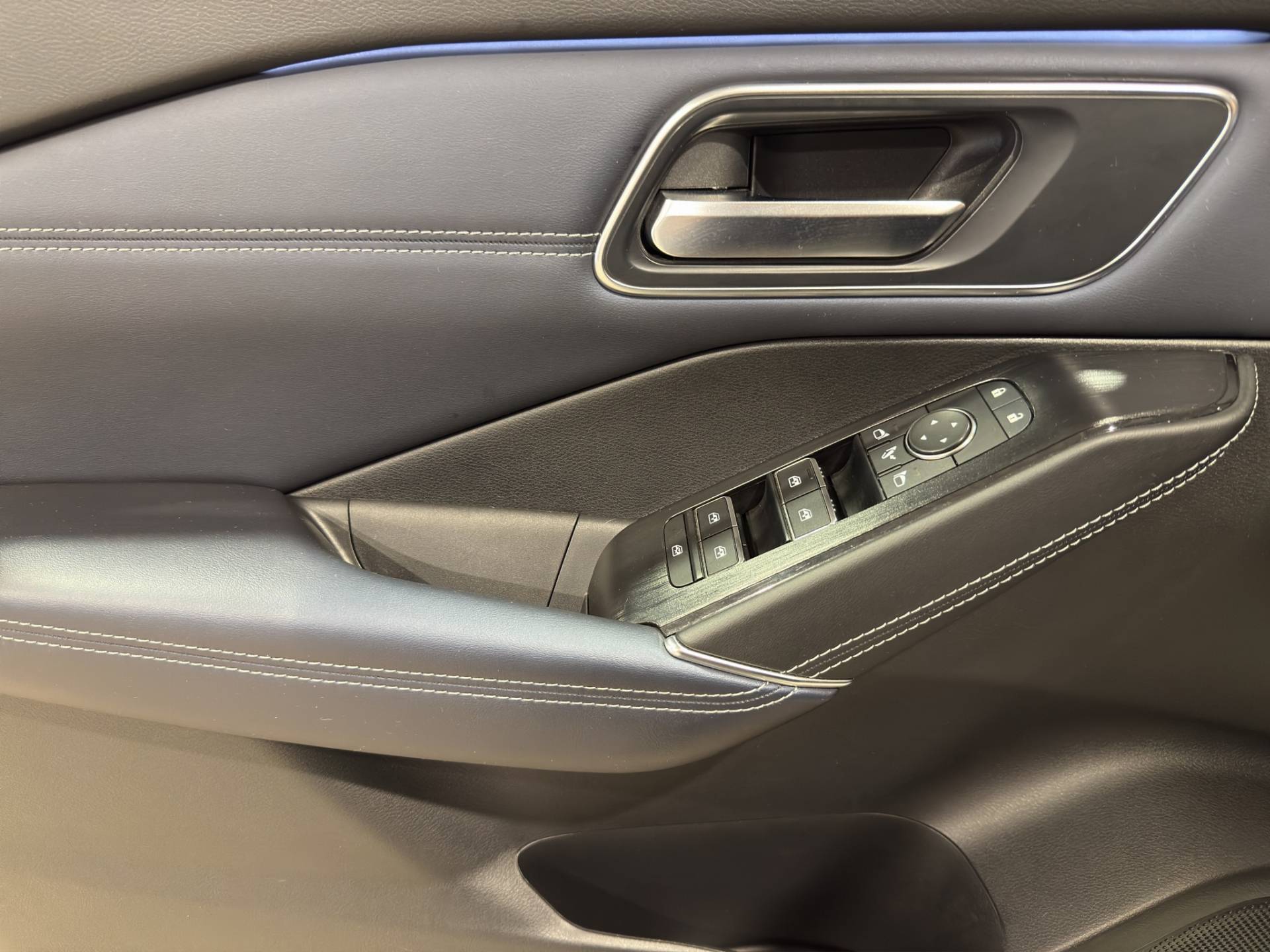 NISSAN Qashqai Qashqai 1.3 mild hybrid Tekna 2wd 158cv xtronic usata in pronta consegna - Brandini