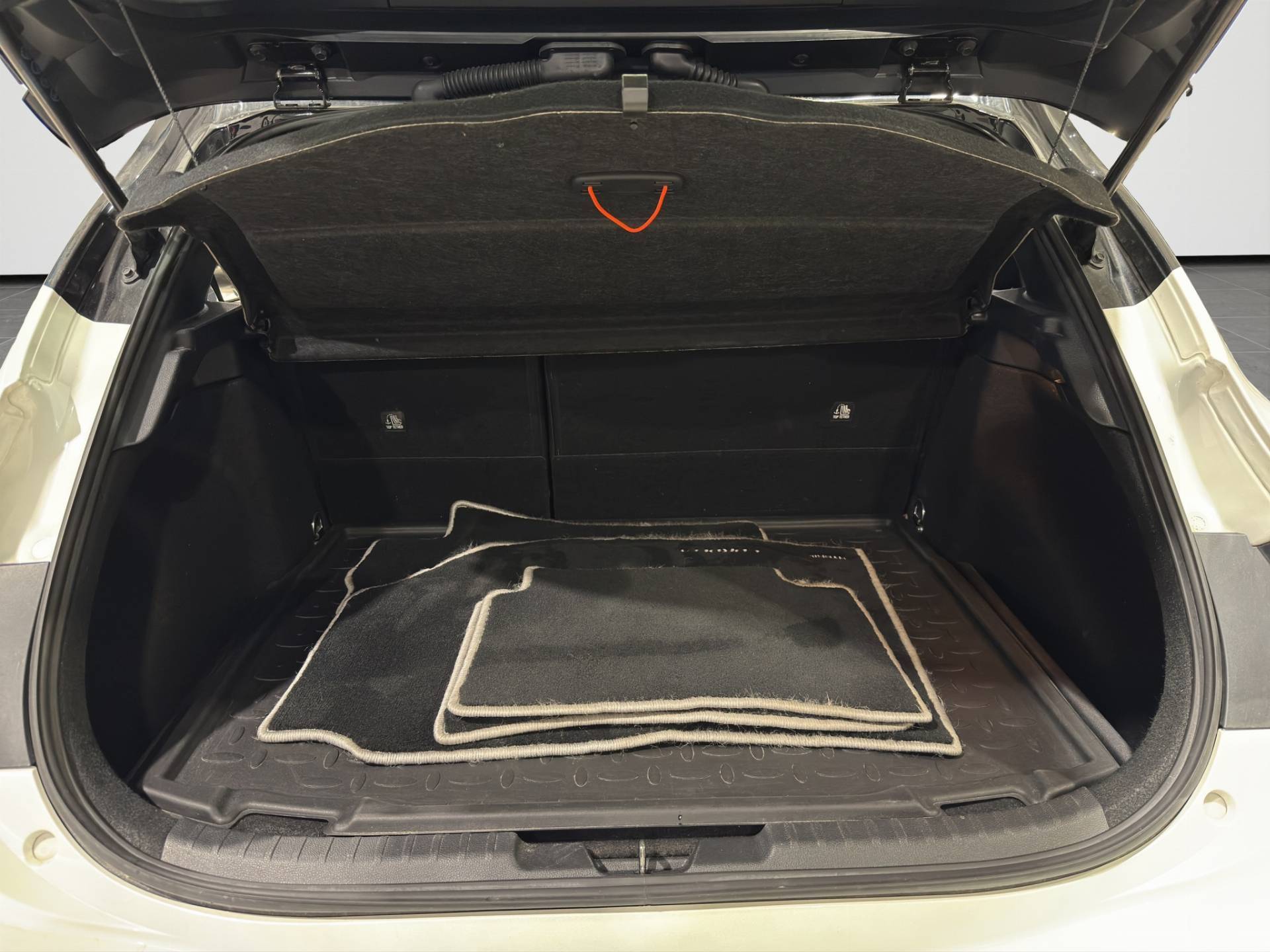 TOYOTA Corolla Corolla 2.0 hybrid Lounge cvt usata in pronta consegna - Brandini