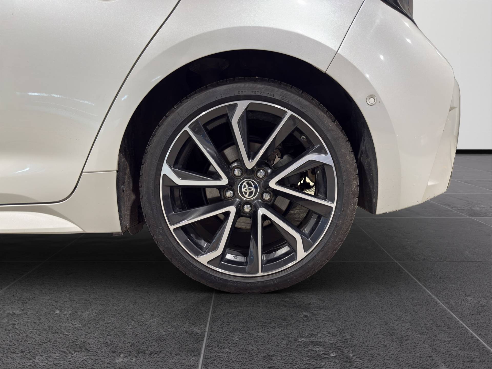 TOYOTA Corolla Corolla 2.0 hybrid Lounge cvt usata in pronta consegna - Brandini