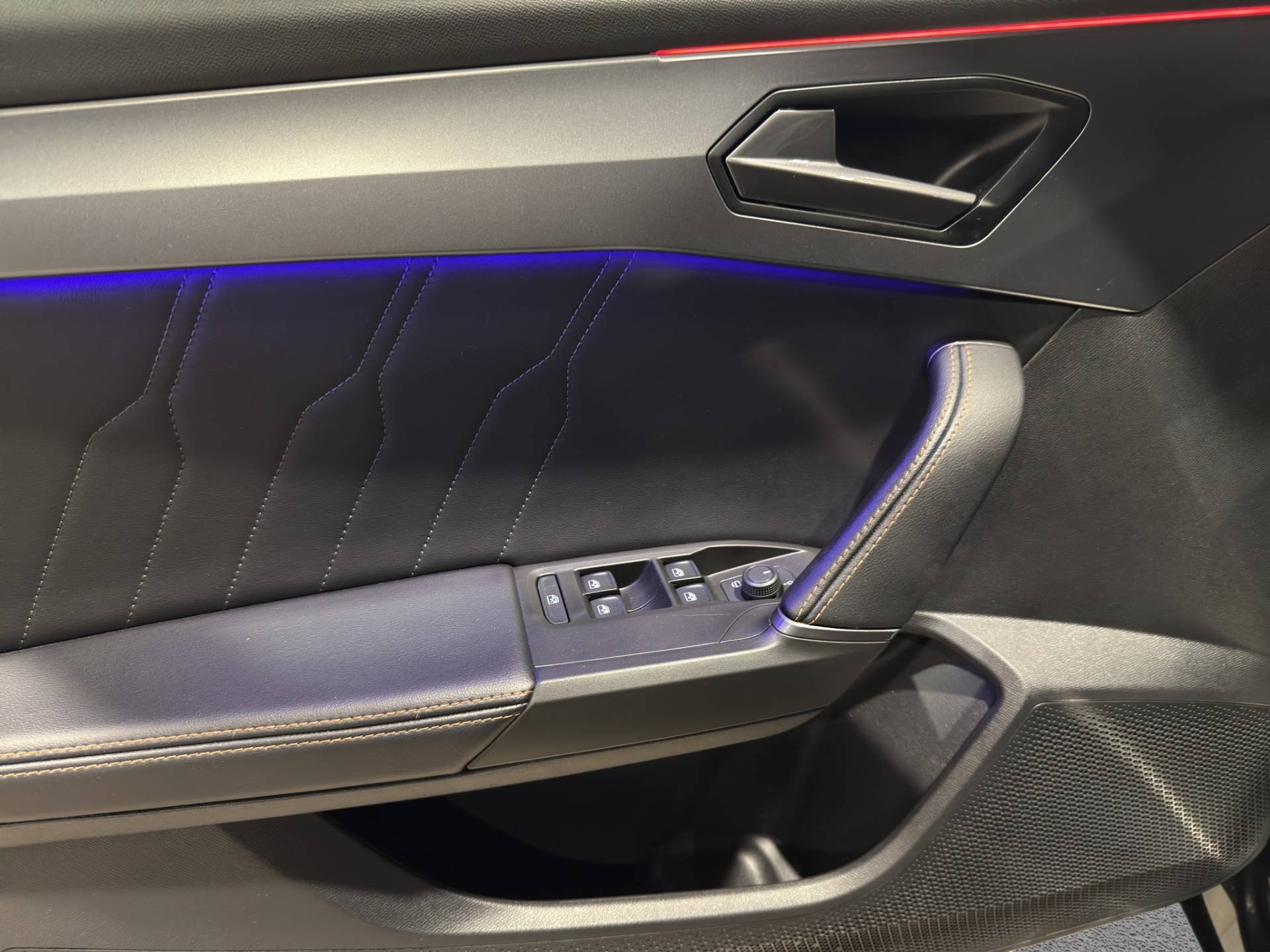 CUPRA Leon Leon 1.5 hybrid 150cv dsg usata in pronta consegna - Brandini