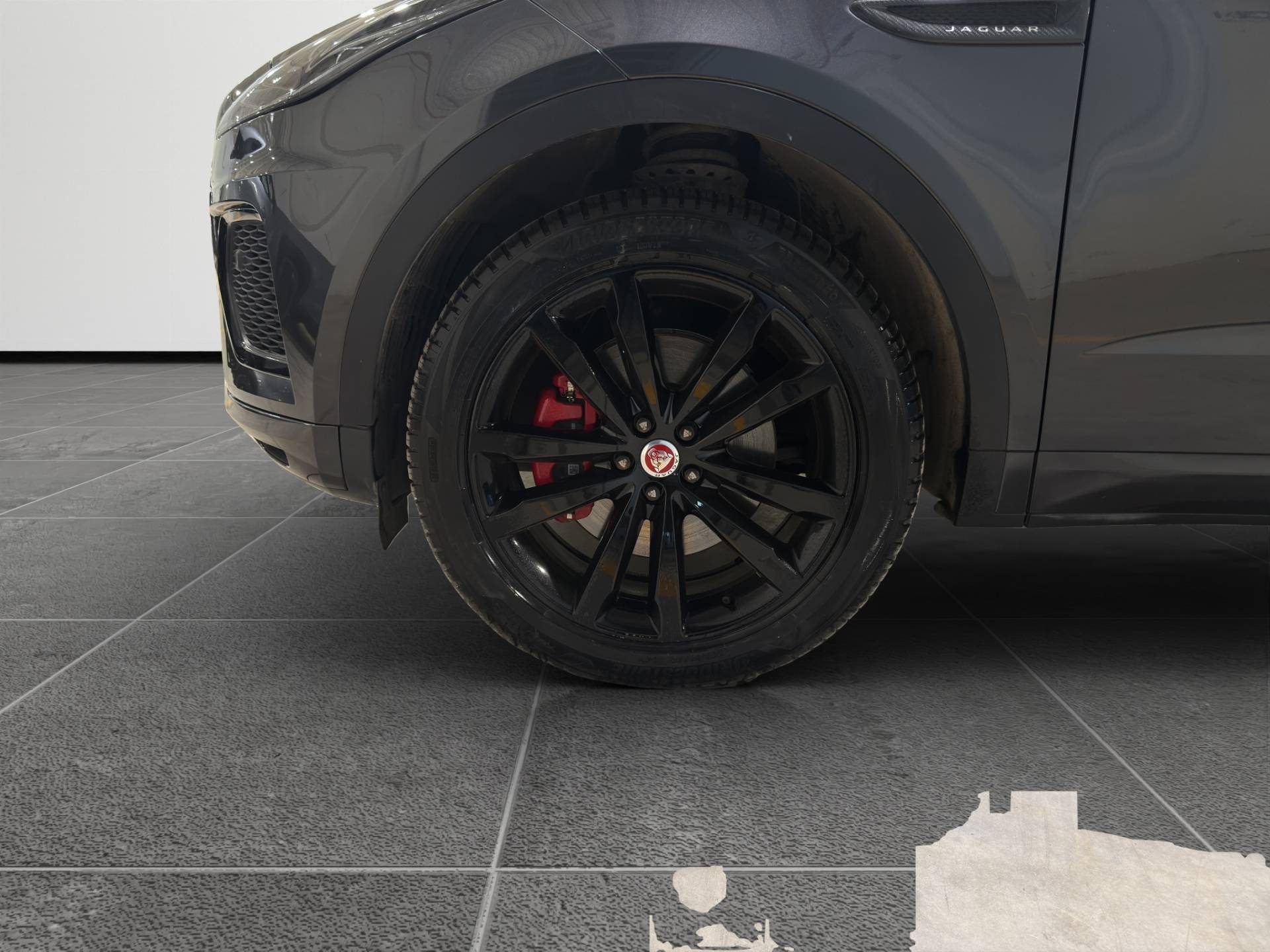 JAGUAR E-Pace E-Pace 2.0d i4 mhev R-Dynamic SE awd 163cv auto usata in pronta consegna - Brandini