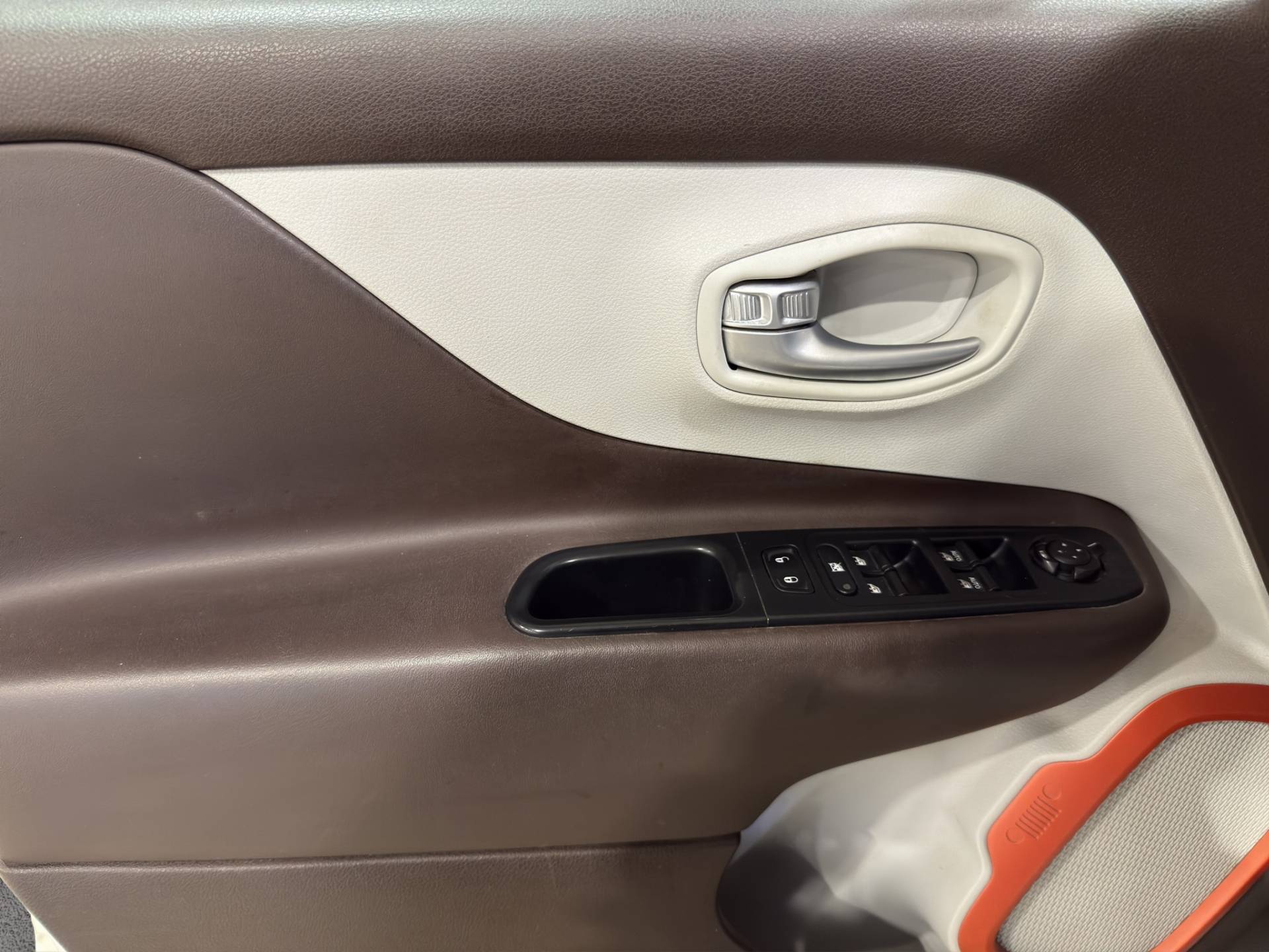 JEEP Renegade Renegade 2.0 mjt Limited 4wd 140cv auto usata in pronta consegna - Brandini