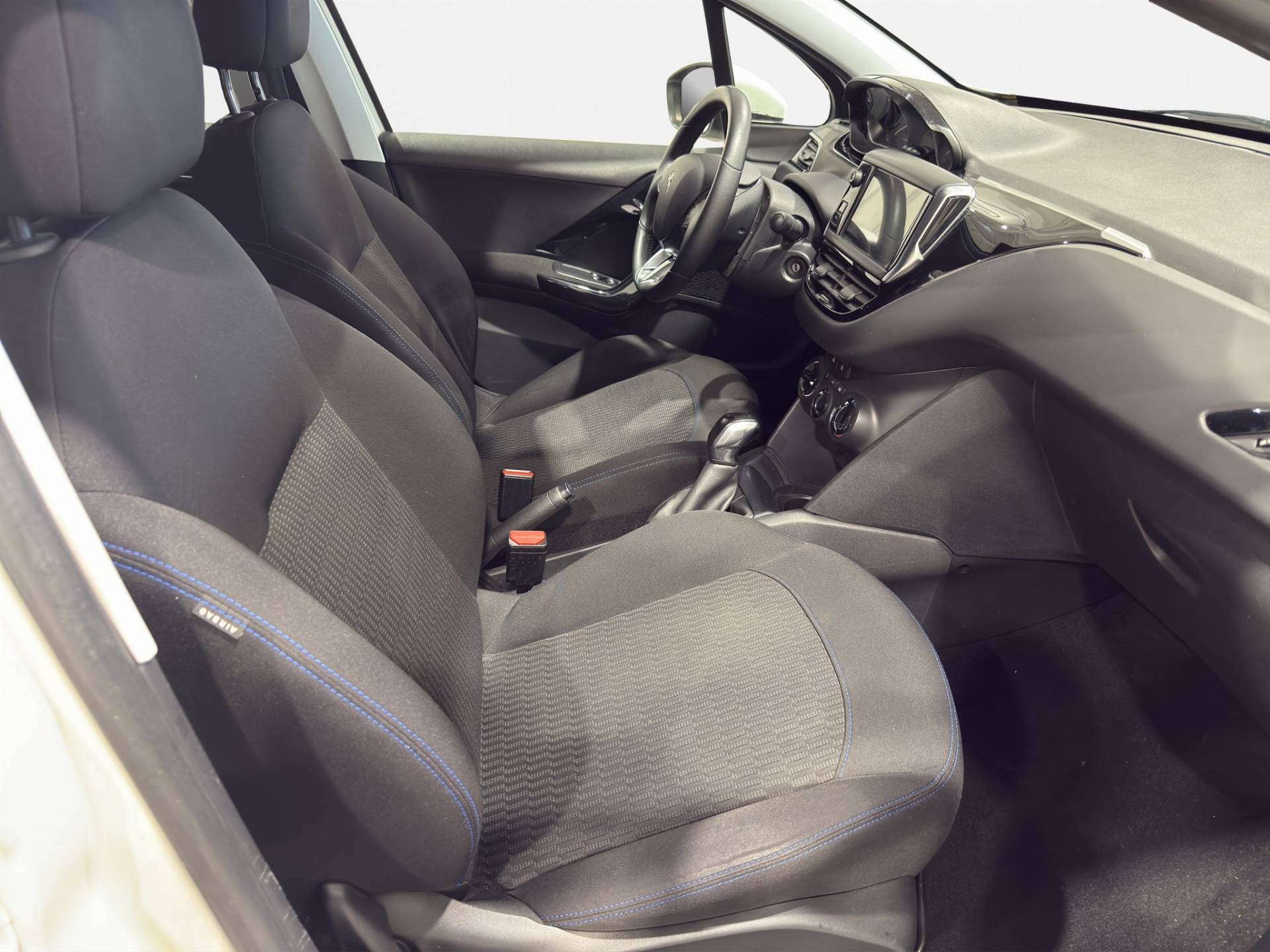 PEUGEOT 208 208 1.2 puretech Signature s&s 82cv 5p usata in pronta consegna - Brandini