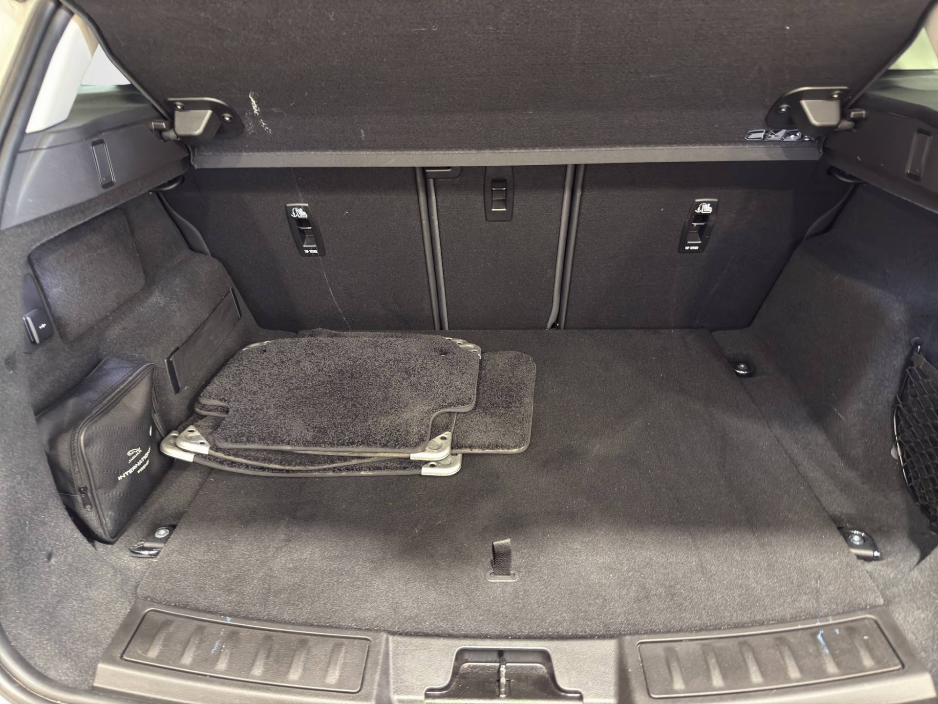 LAND ROVER Range Rover Evoque Range Rover Evoque 2.0d i4 S fwd 163cv usata in pronta consegna - Brandini