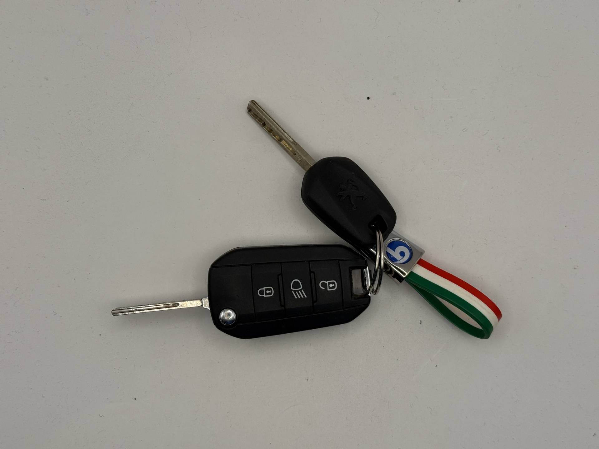 PEUGEOT 2008 2008 1.5 bluehdi Active Pack s&s 110cv usata in pronta consegna - Brandini