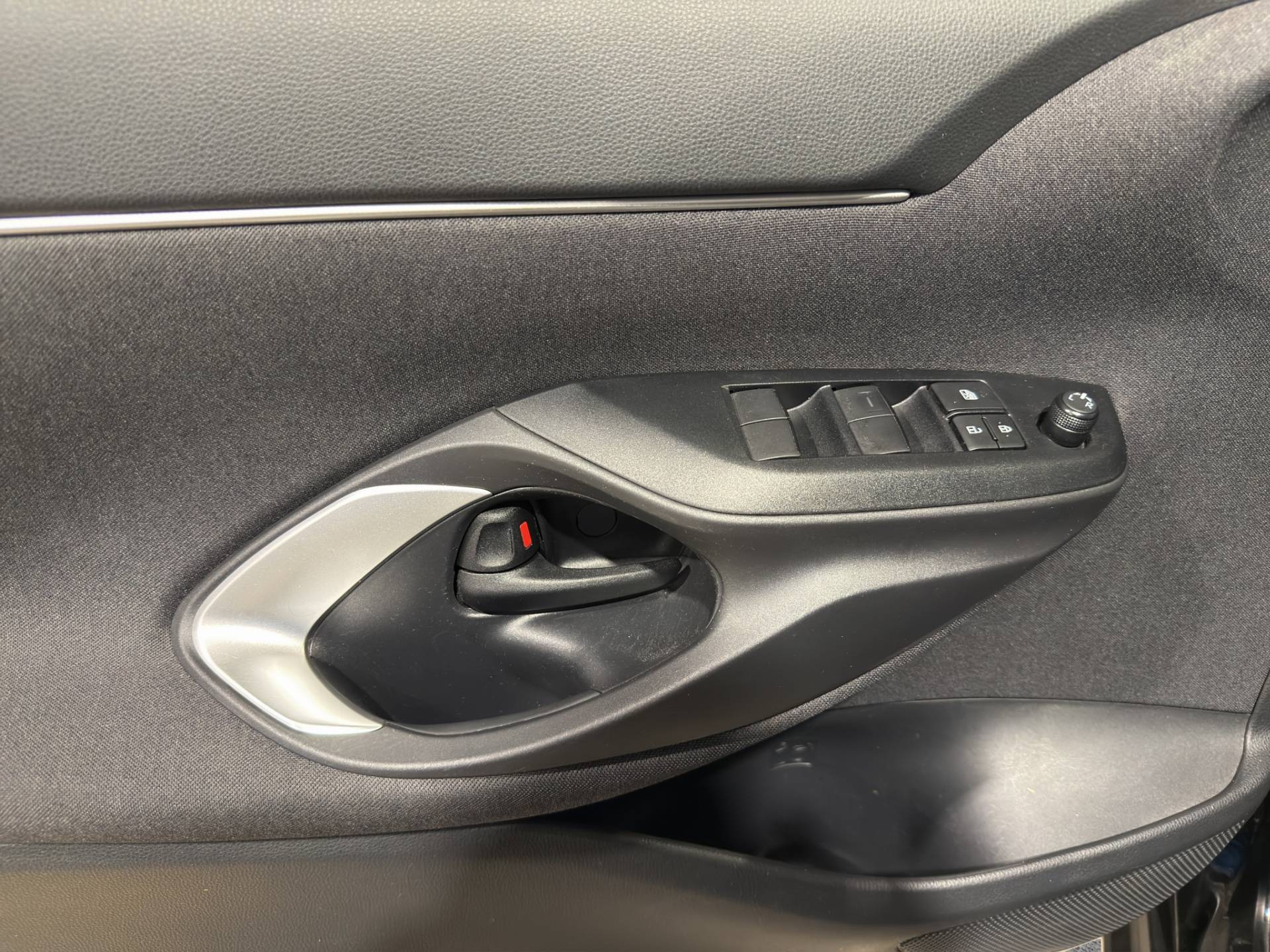 TOYOTA Yaris Cross Yaris Cross 1.5h Business fwd 116cv e-cvt usata in pronta consegna - Brandini