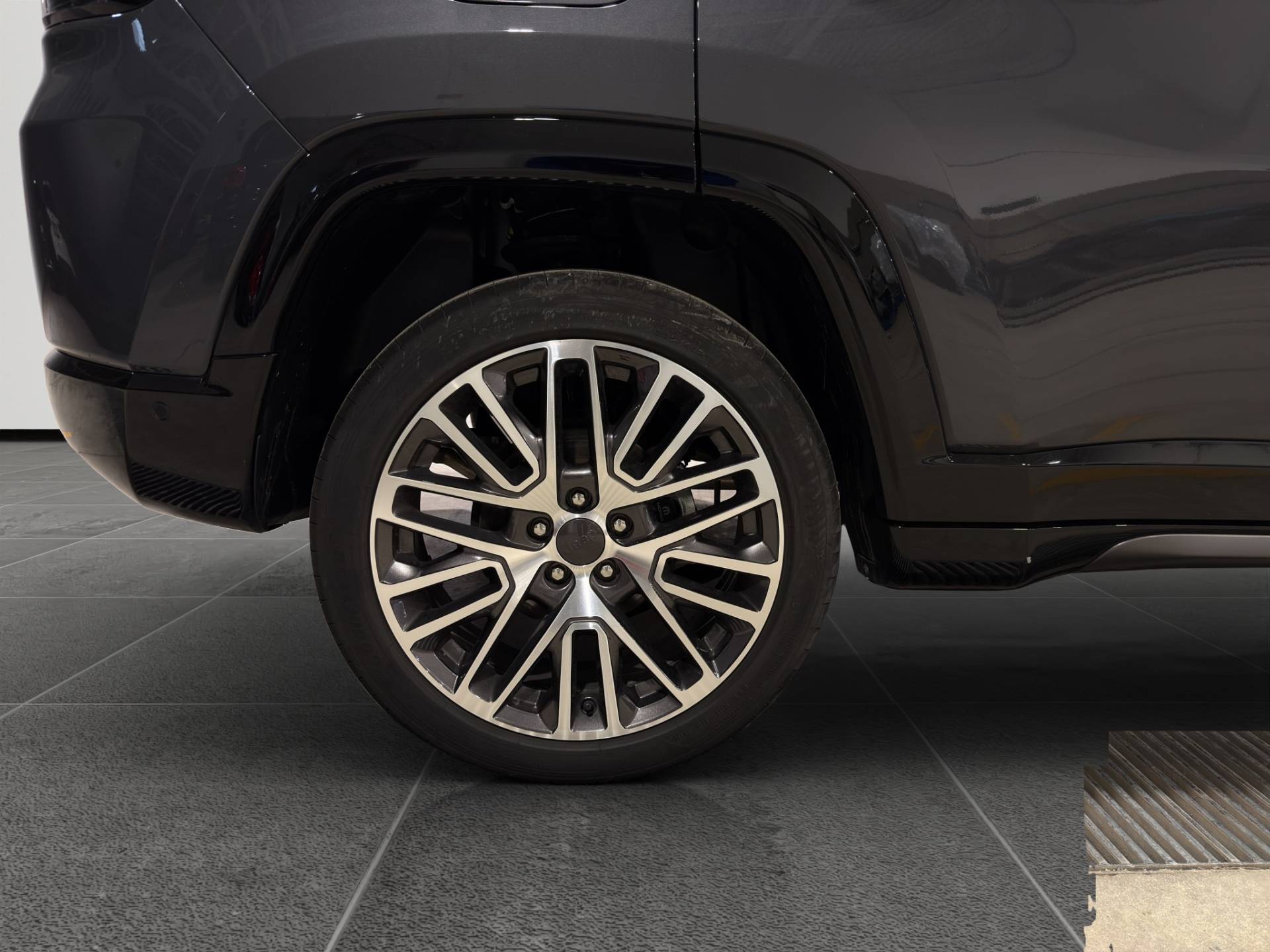 JEEP Compass Compass 1.5 turbo t4 mhev Summit 2wd 130cv dct usata in pronta consegna - Brandini
