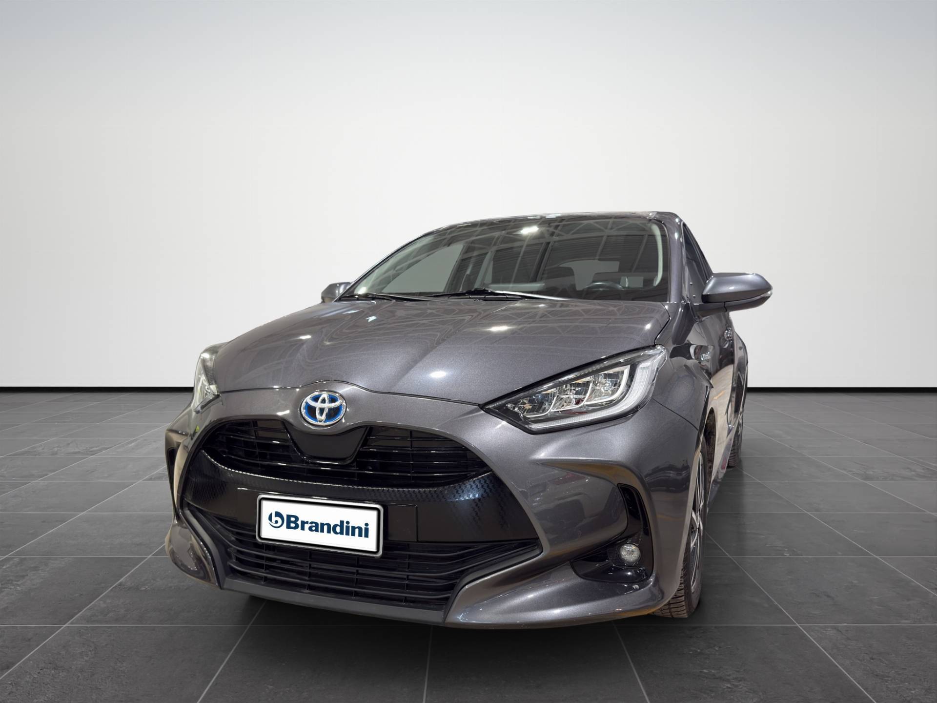 Auto Venduta - TOYOTA Yaris Yaris 1.5h Trend usata in pronta consegna - Brandini