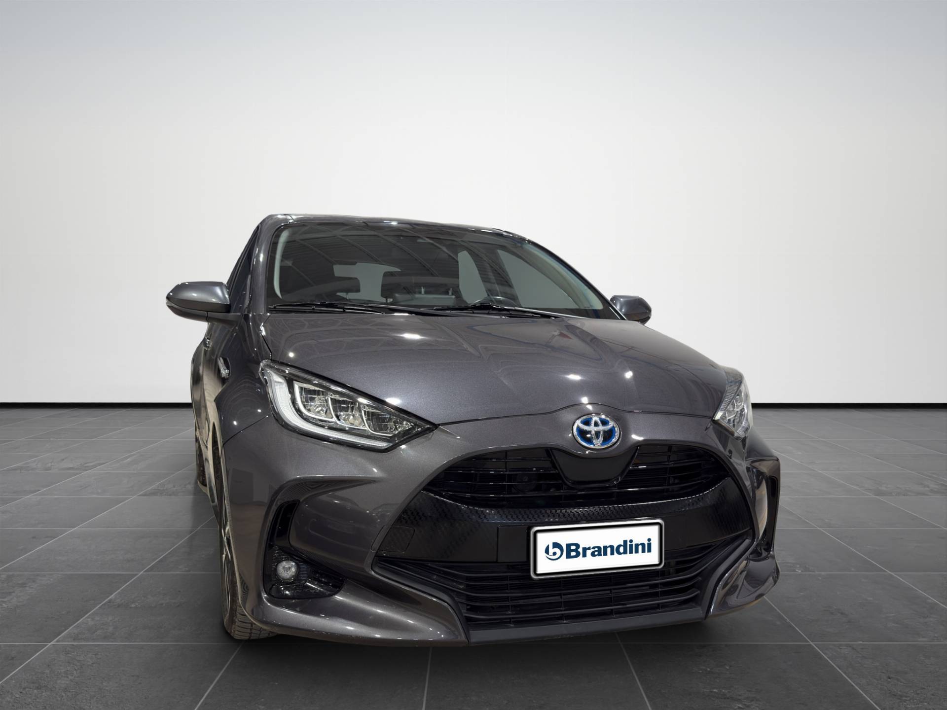 Auto Venduta - TOYOTA Yaris Yaris 1.5h Trend usata in pronta consegna - Brandini