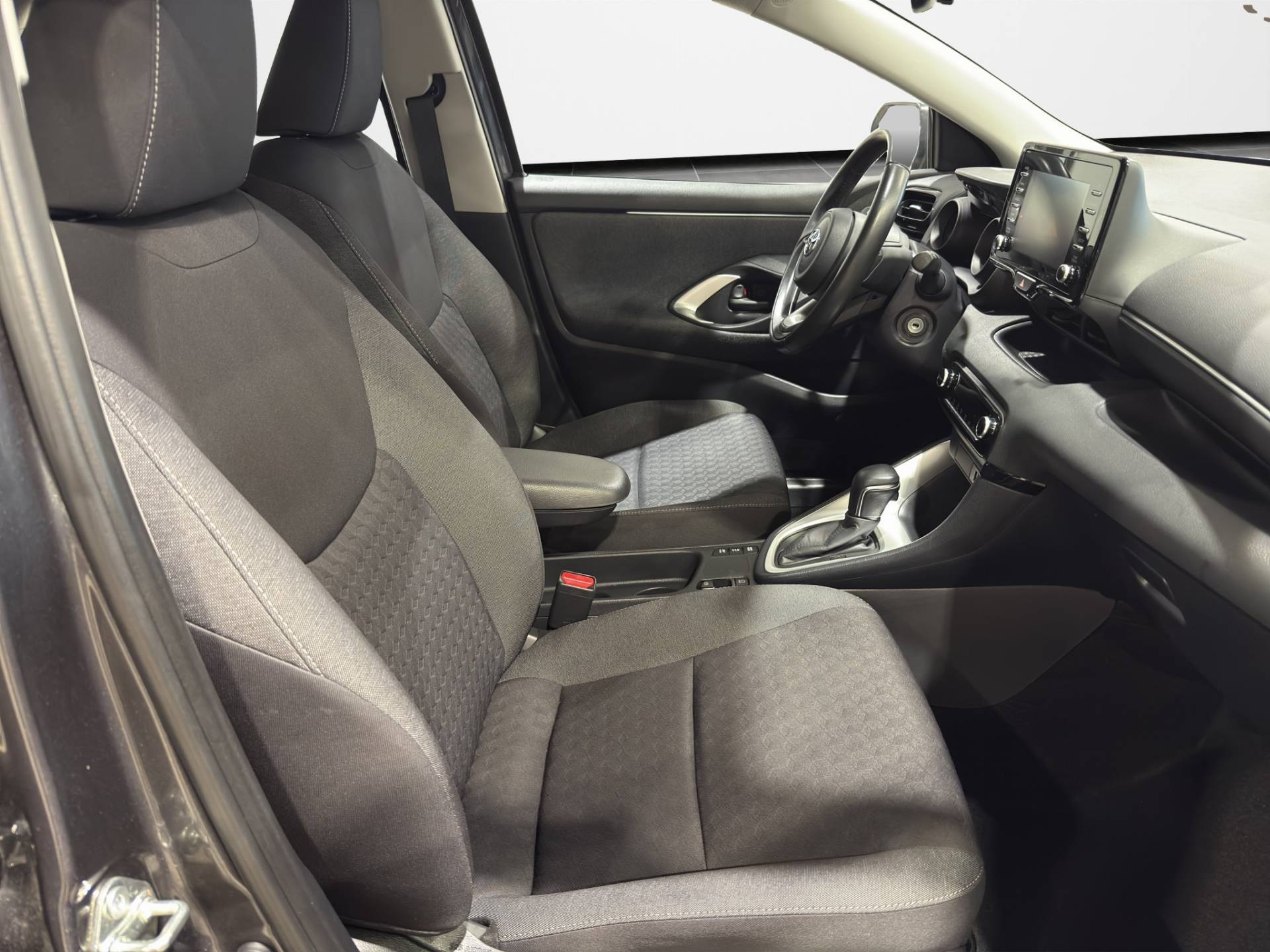 Auto Venduta - TOYOTA Yaris Yaris 1.5h Trend usata in pronta consegna - Brandini