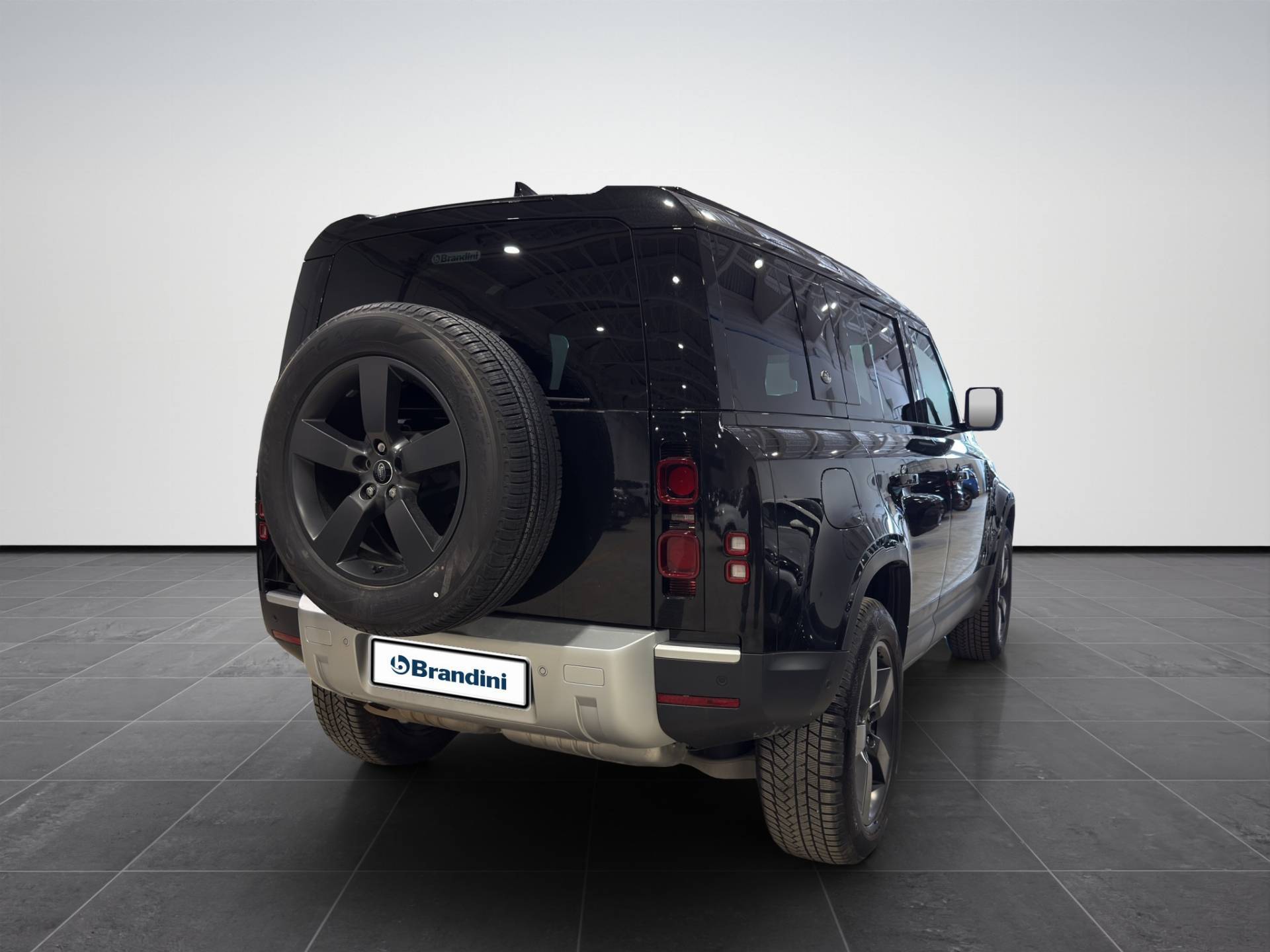 LAND ROVER Defender Defender 110 3.0d i6 mhev X-Dynamic S awd 200cv auto 6p.ti usata in pronta consegna - Brandini