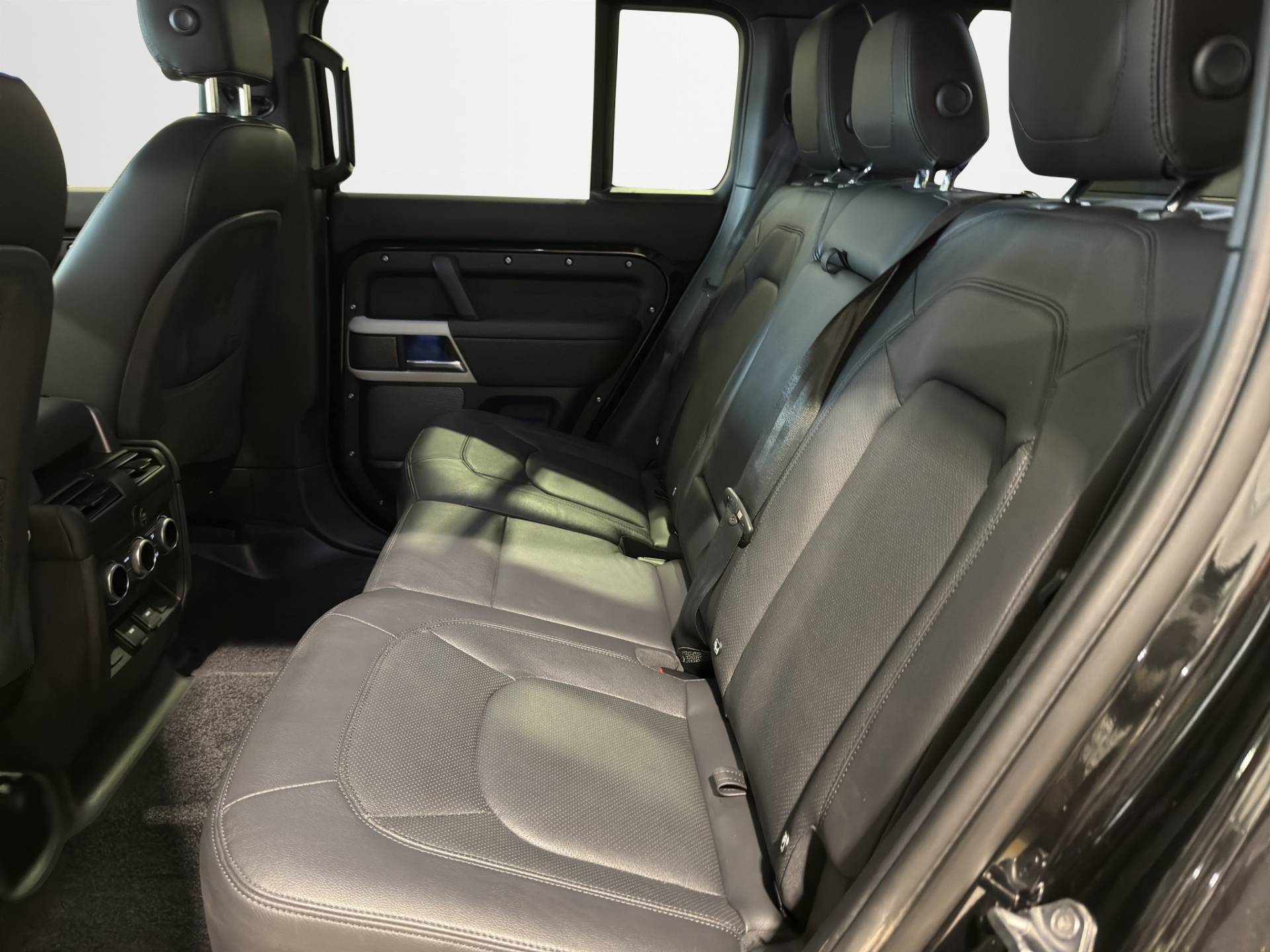 LAND ROVER Defender Defender 110 3.0d i6 mhev X-Dynamic S awd 200cv auto 6p.ti usata in pronta consegna - Brandini