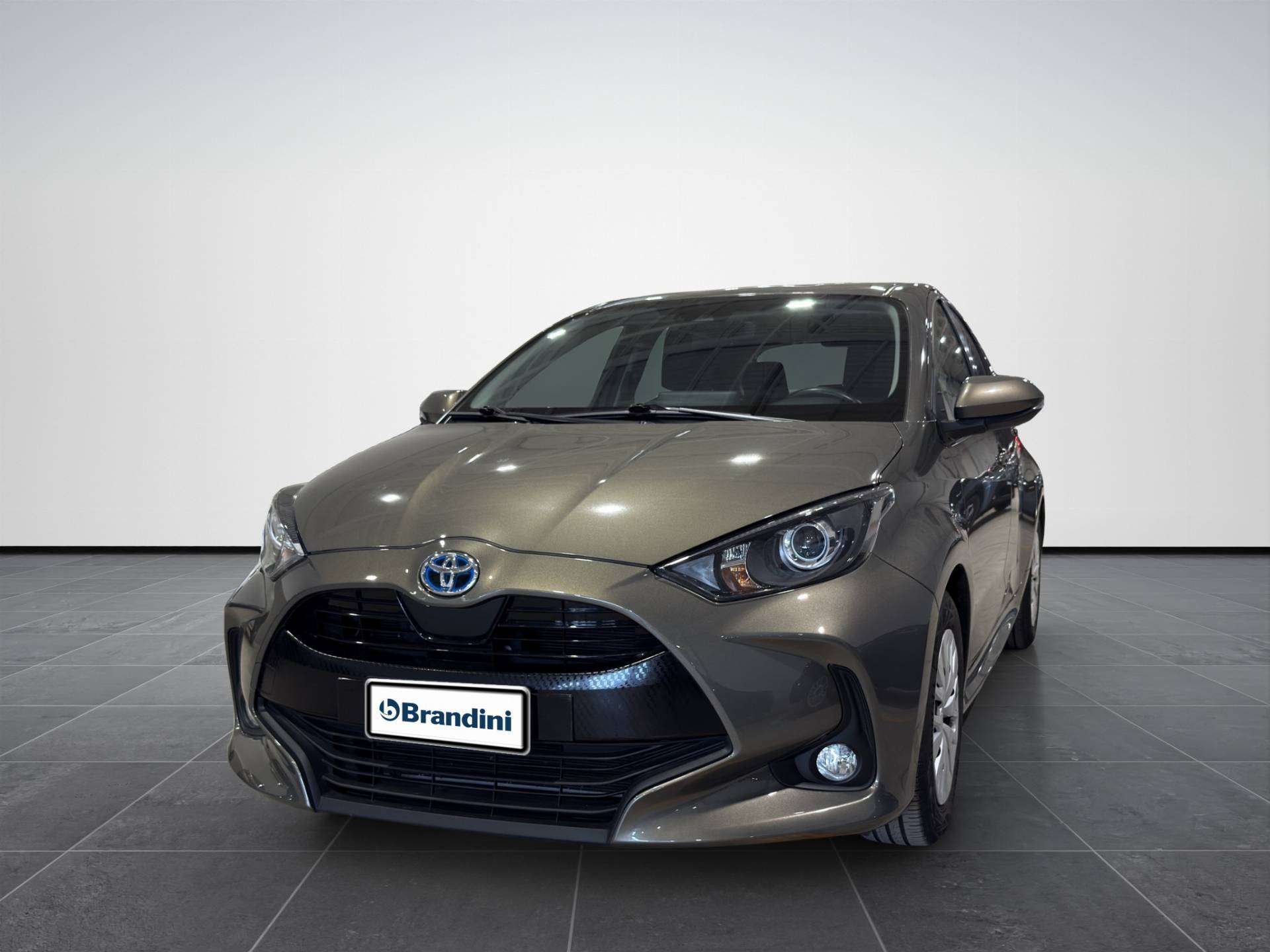 Auto Venduta - TOYOTA Yaris Yaris 1.5h Business usata in pronta consegna - Brandini