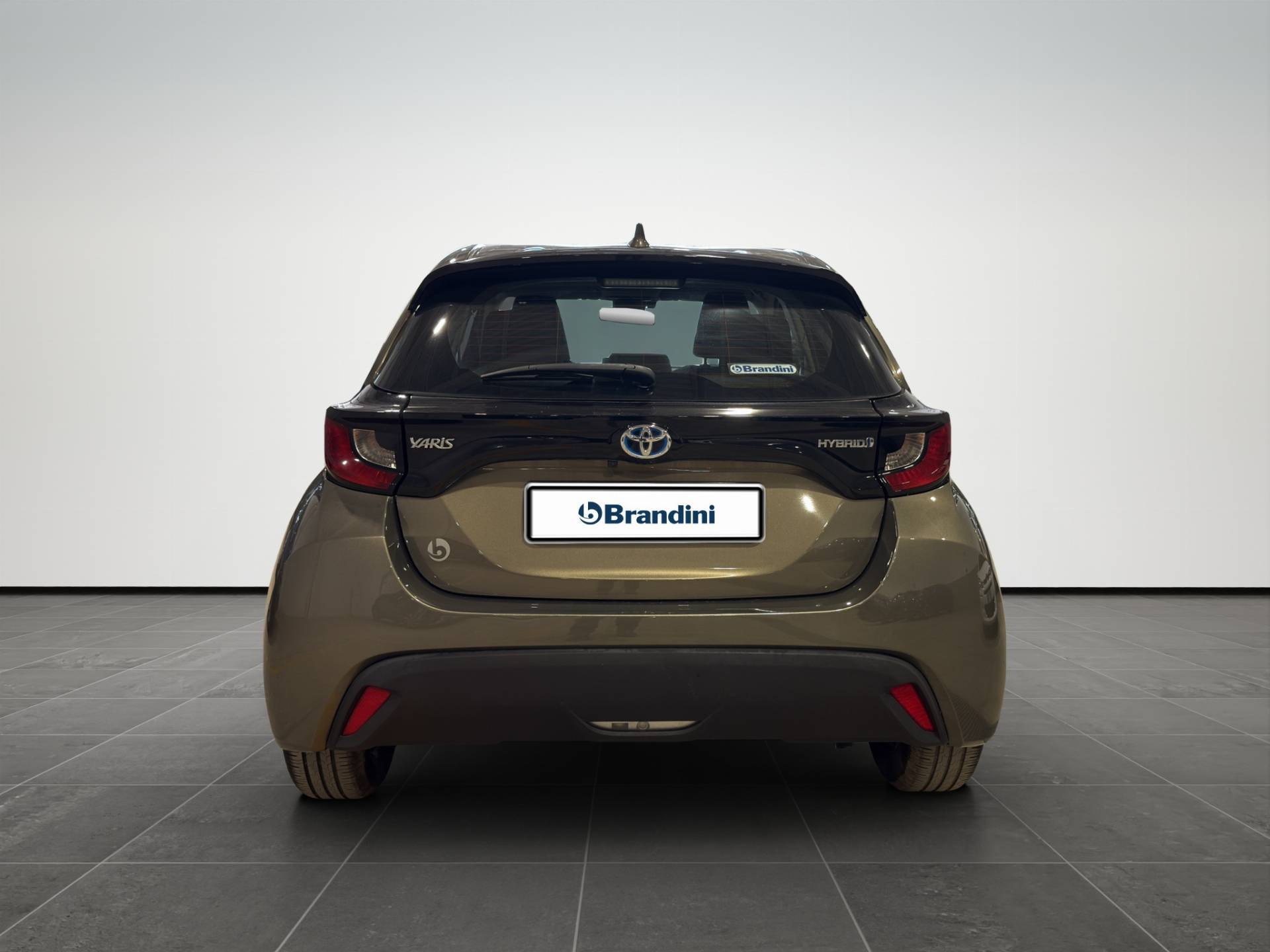 Auto Venduta - TOYOTA Yaris Yaris 1.5h Business usata in pronta consegna - Brandini