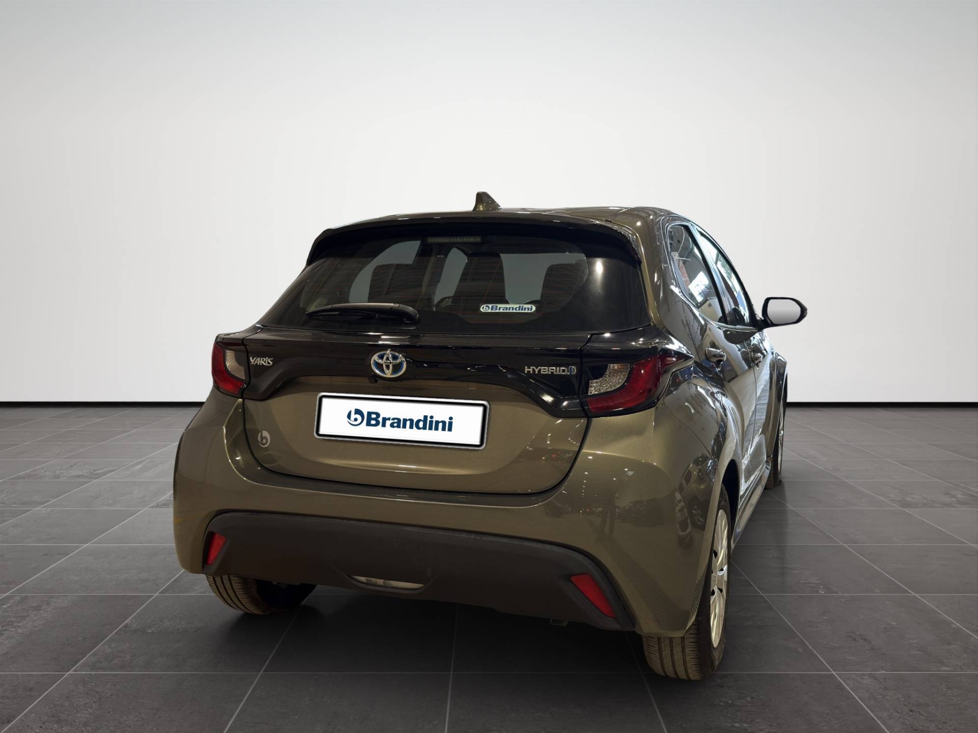 Auto Venduta - TOYOTA Yaris Yaris 1.5h Business usata in pronta consegna - Brandini