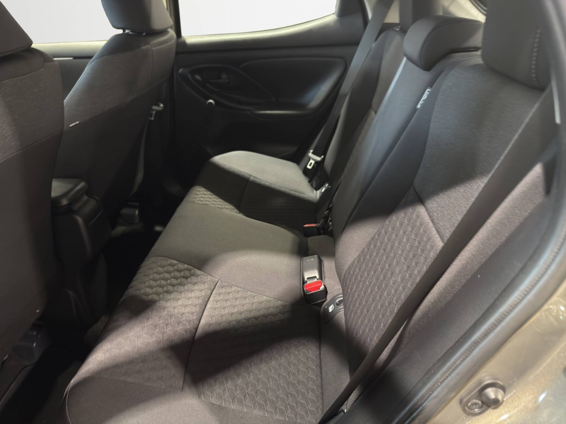 Auto Venduta - TOYOTA Yaris Yaris 1.5h Business usata in pronta consegna - Brandini